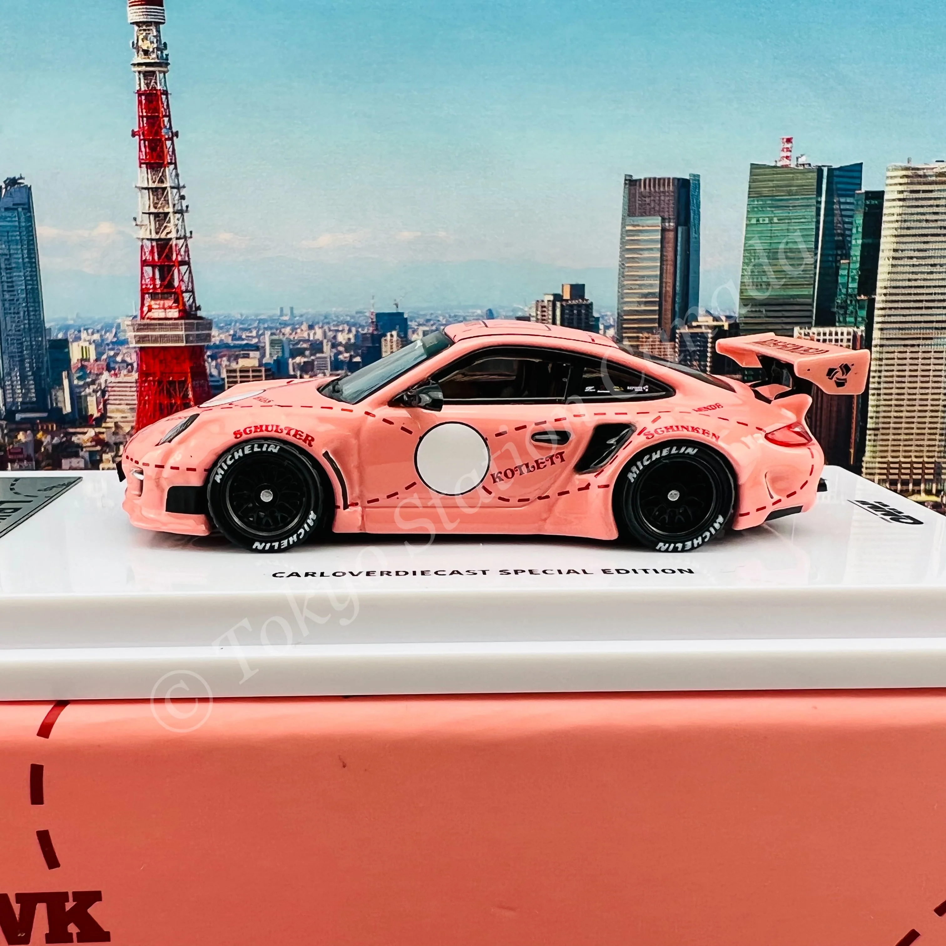 INNO64 1/64 997 LBWK Pink Pig  Carloverdiecast Special Edition Model IN64-997LB-PIG - Image 2