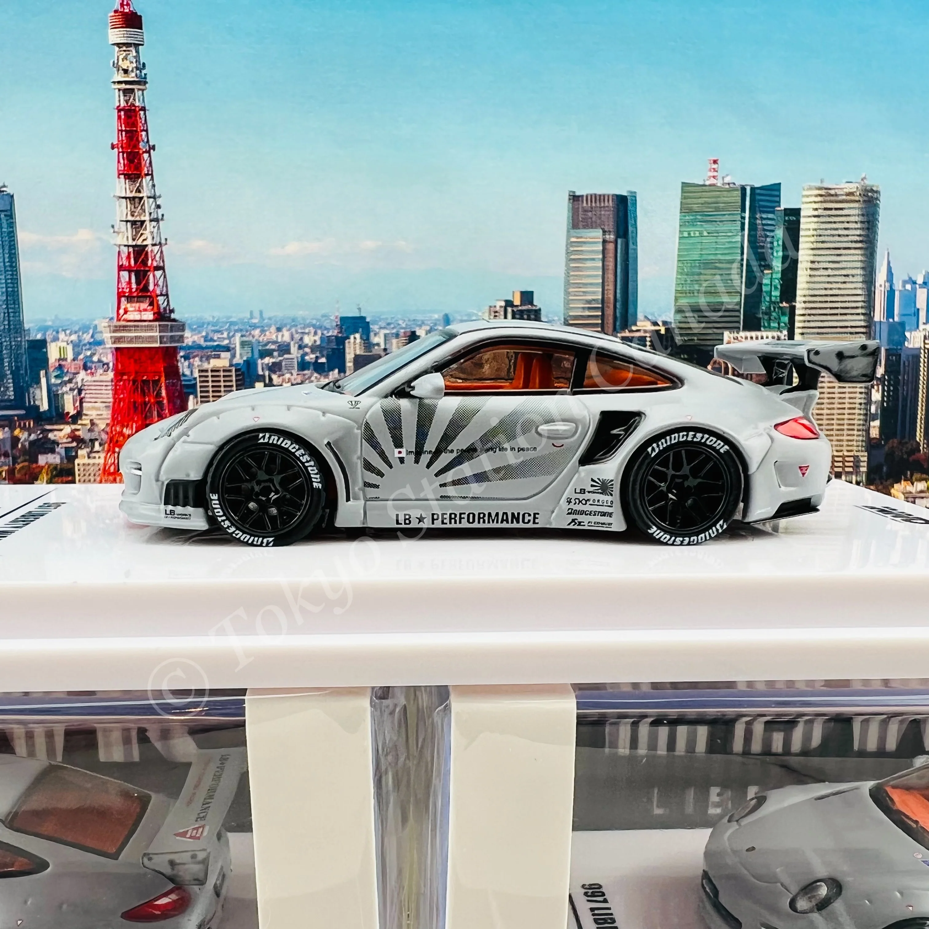 INNO64 1/64 997 LIBERTY WALK Matte Grey IN64-997LB-MG - Image 3