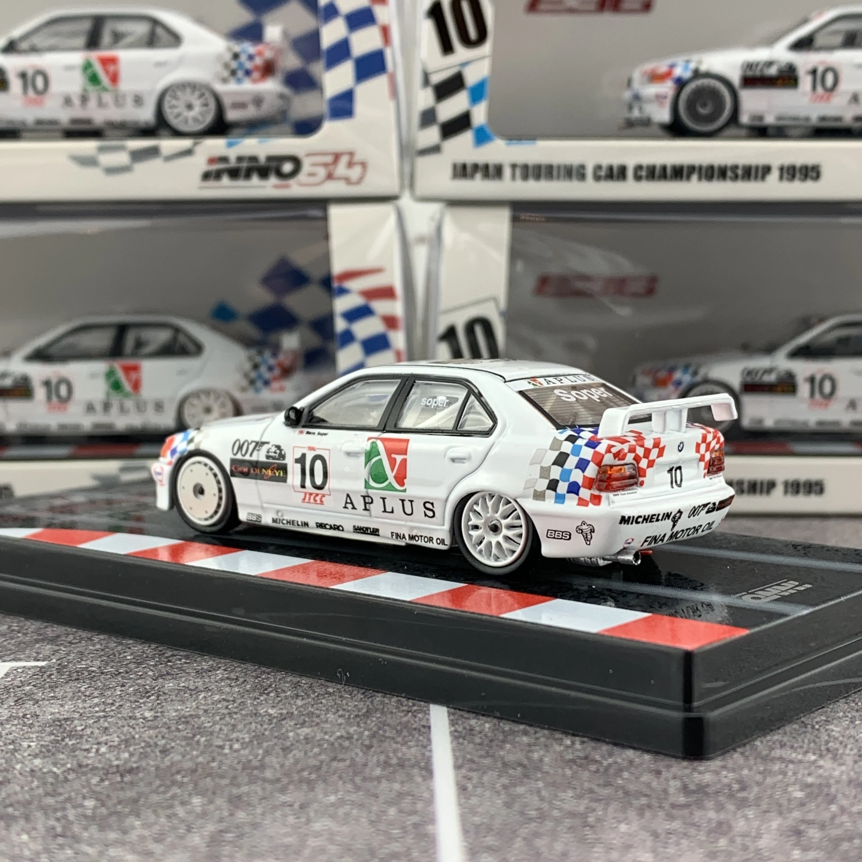 INNO64 1/64 BMW E36 318i #10 Japan Touring Car Championship 1994 "Team Schnitzer" - Steve Soper IN64-E36-10JTCC94 - Image 4