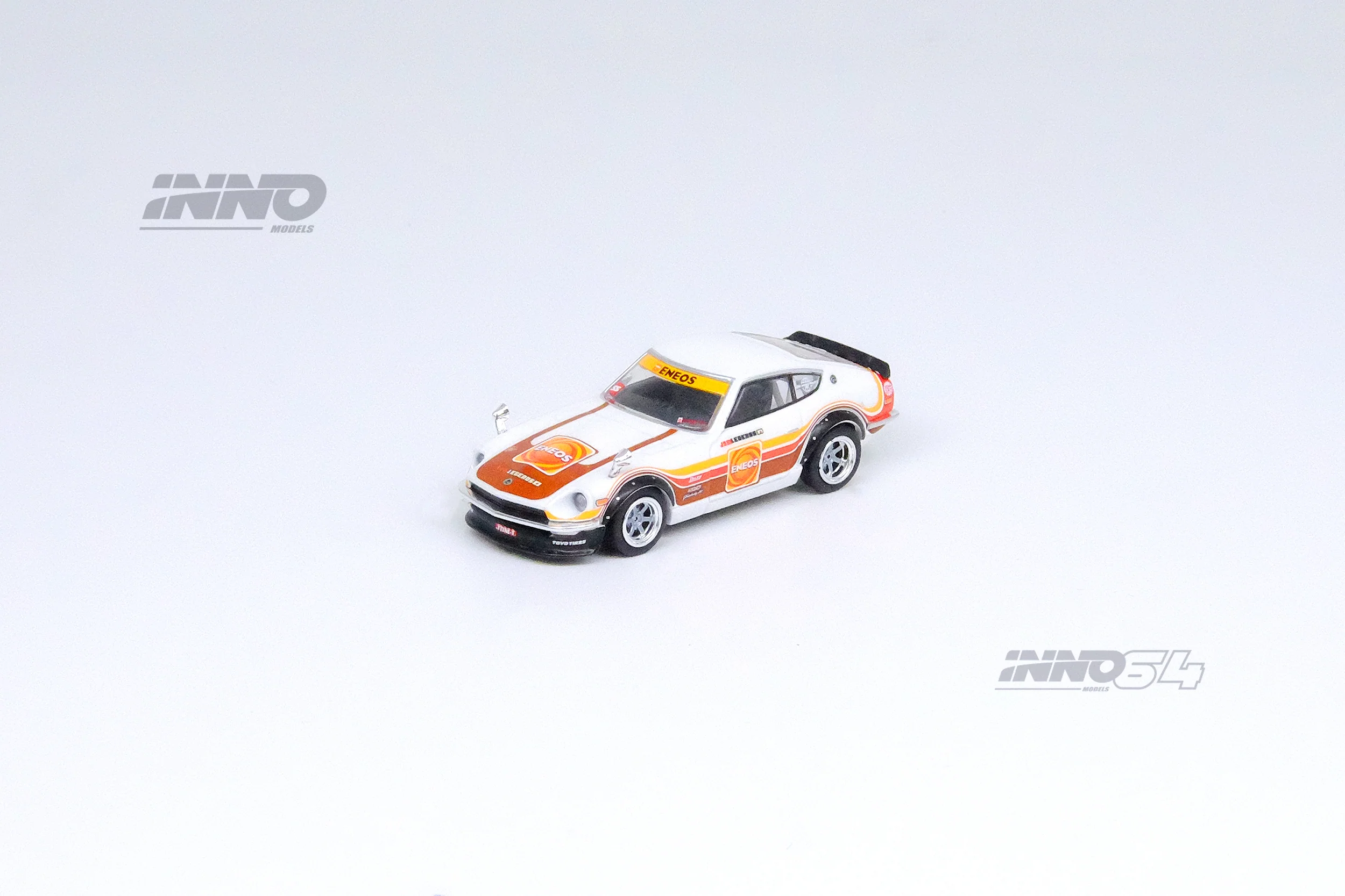 INNO64 1/64 DATSUN 240Z "ENEOS" Sema 2018 IN64-240Z-ENEOS - Image 3