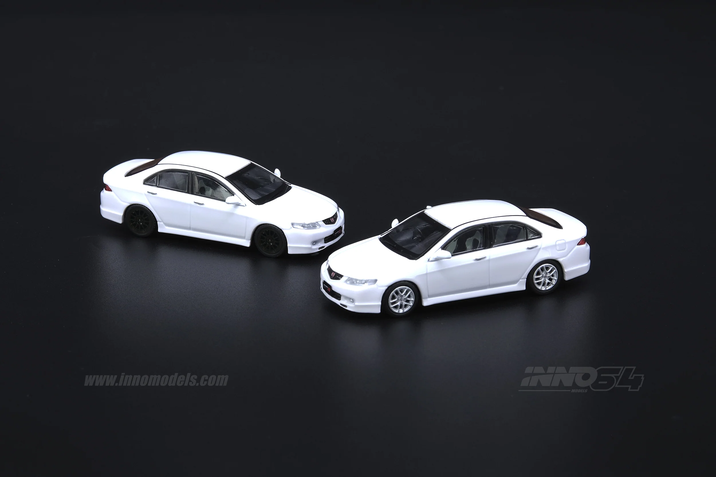 INNO64 1/64 HONDA ACCORD Euro-R CL7 Premium White Pearl W/Extra Wheels and Extra Decals IN64-CL7-PWP - Image 8
