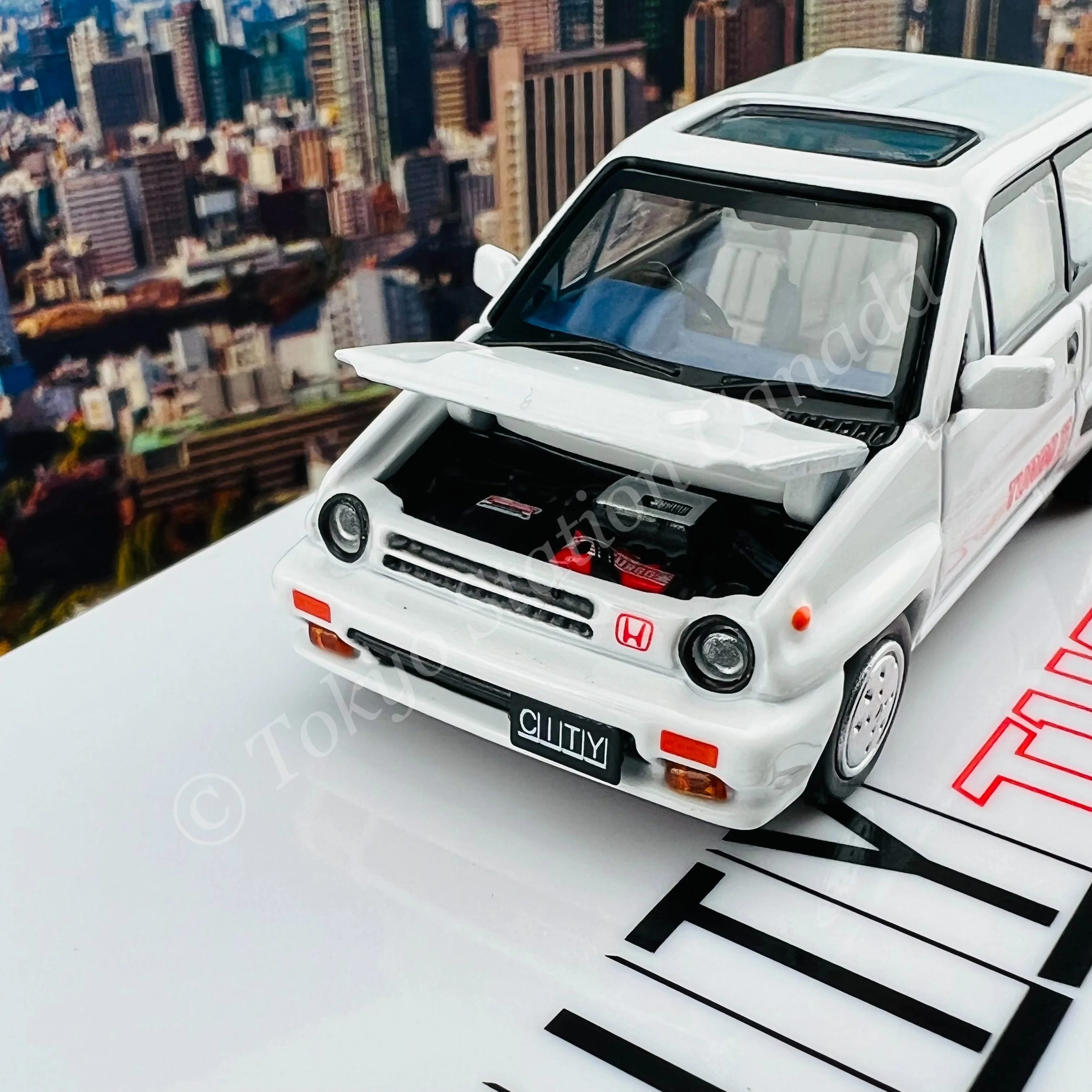 INNO64 1/64 HONDA CITY TURBO II White With Red MOTOCOMPO IN64-CITYII-WHI - Image 3