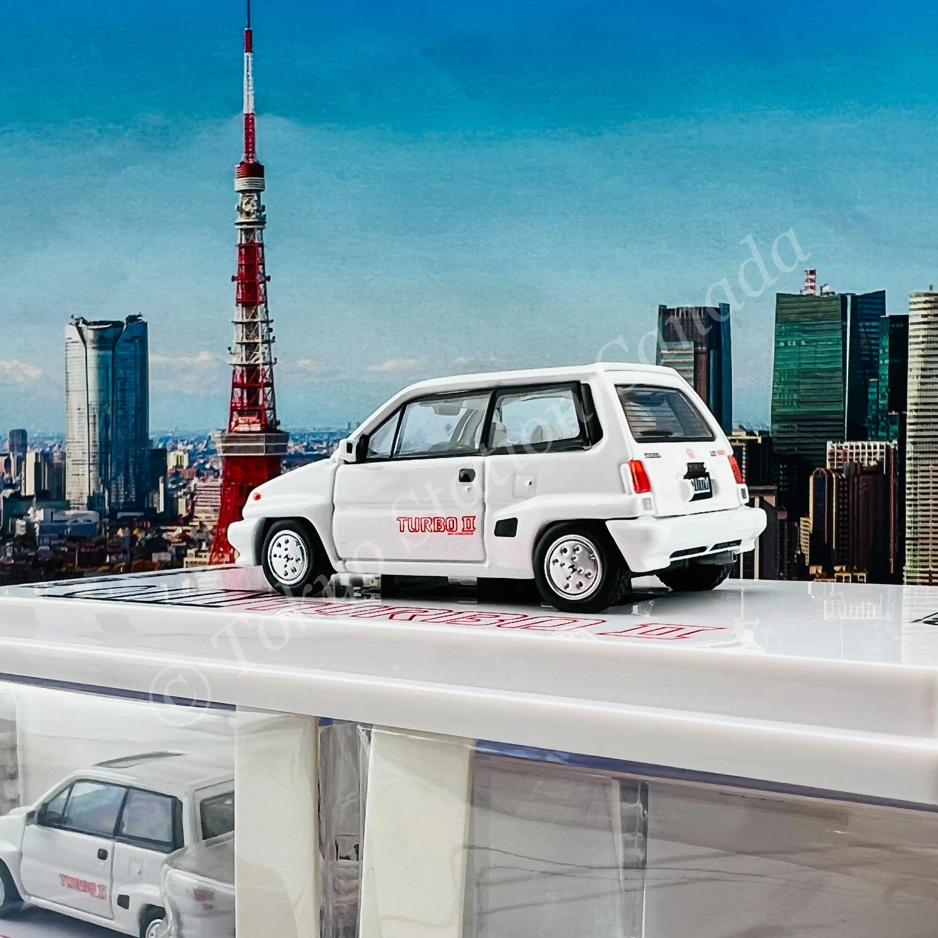 INNO64 1/64 HONDA CITY TURBO II White With Red MOTOCOMPO IN64-CITYII-WHI - Image 4