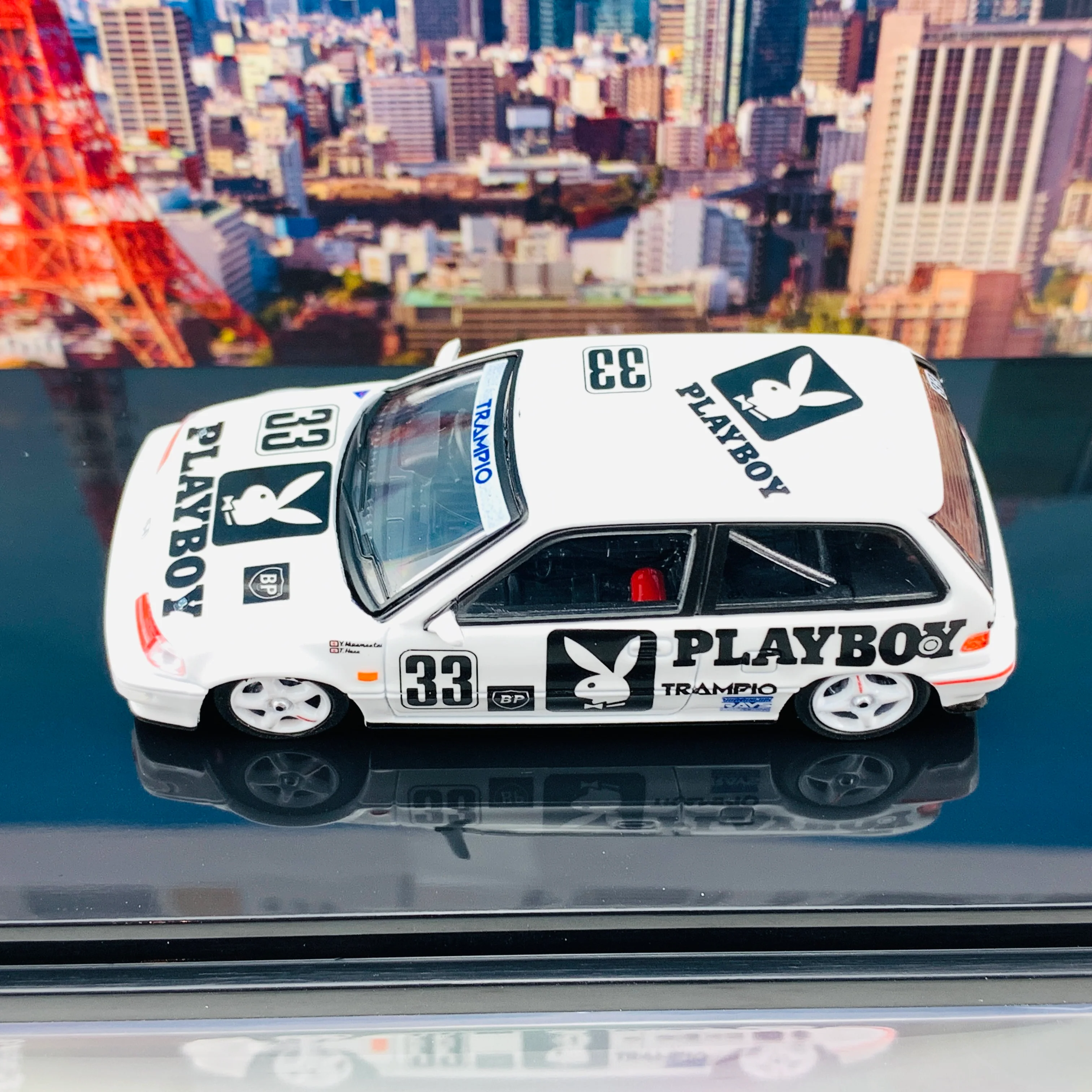 INNO64 1/64 HONDA CIVIC EF9 #33 "Team Racing Forum" JTC 1991 IN64-EF9-PRT91 - Image 5