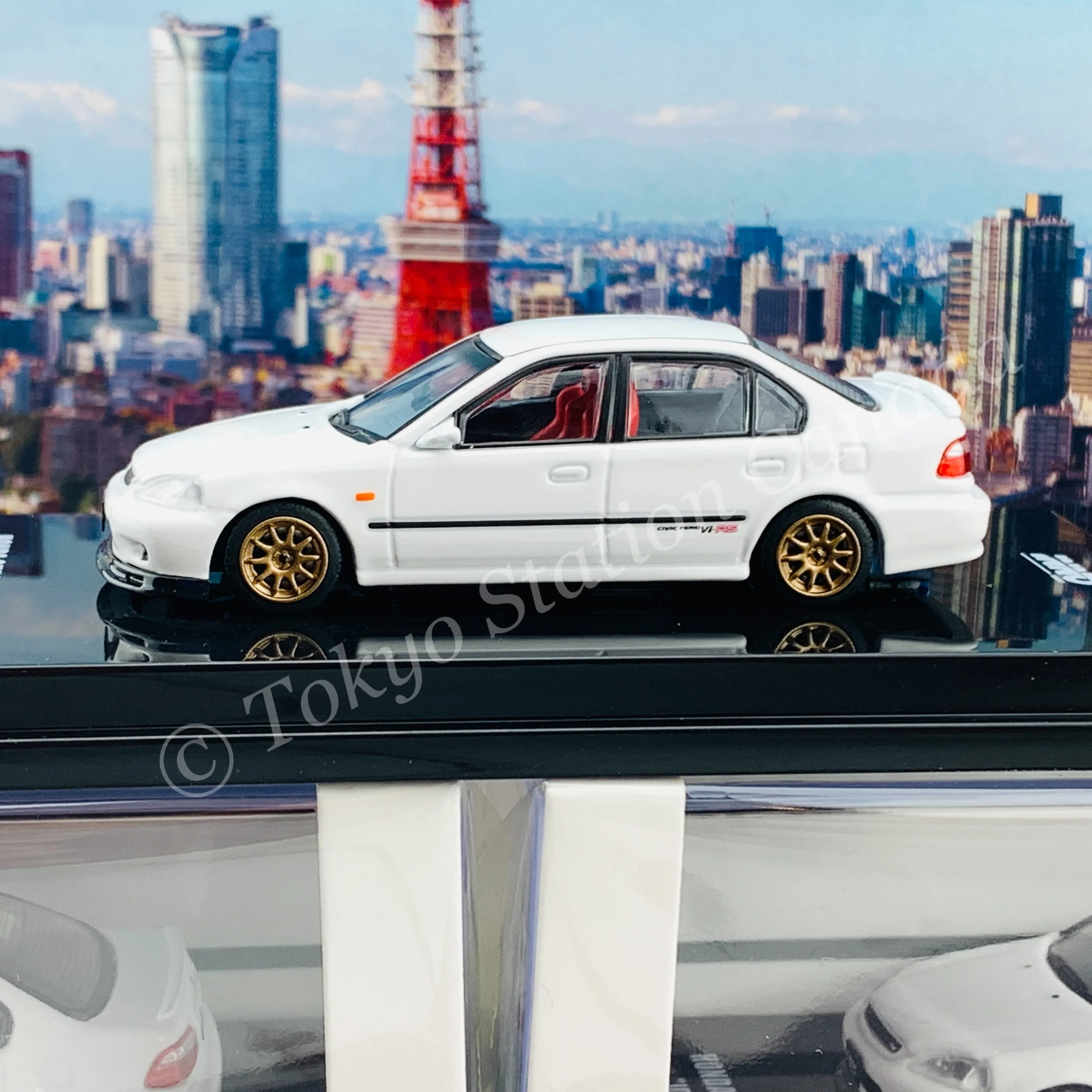 INNO64 1/64 HONDA CIVIC FERIO Vi-RS "JDM MOD VERSION" Championship White With extra wheels and extra decals IN64-EKS-WHI - Image 2