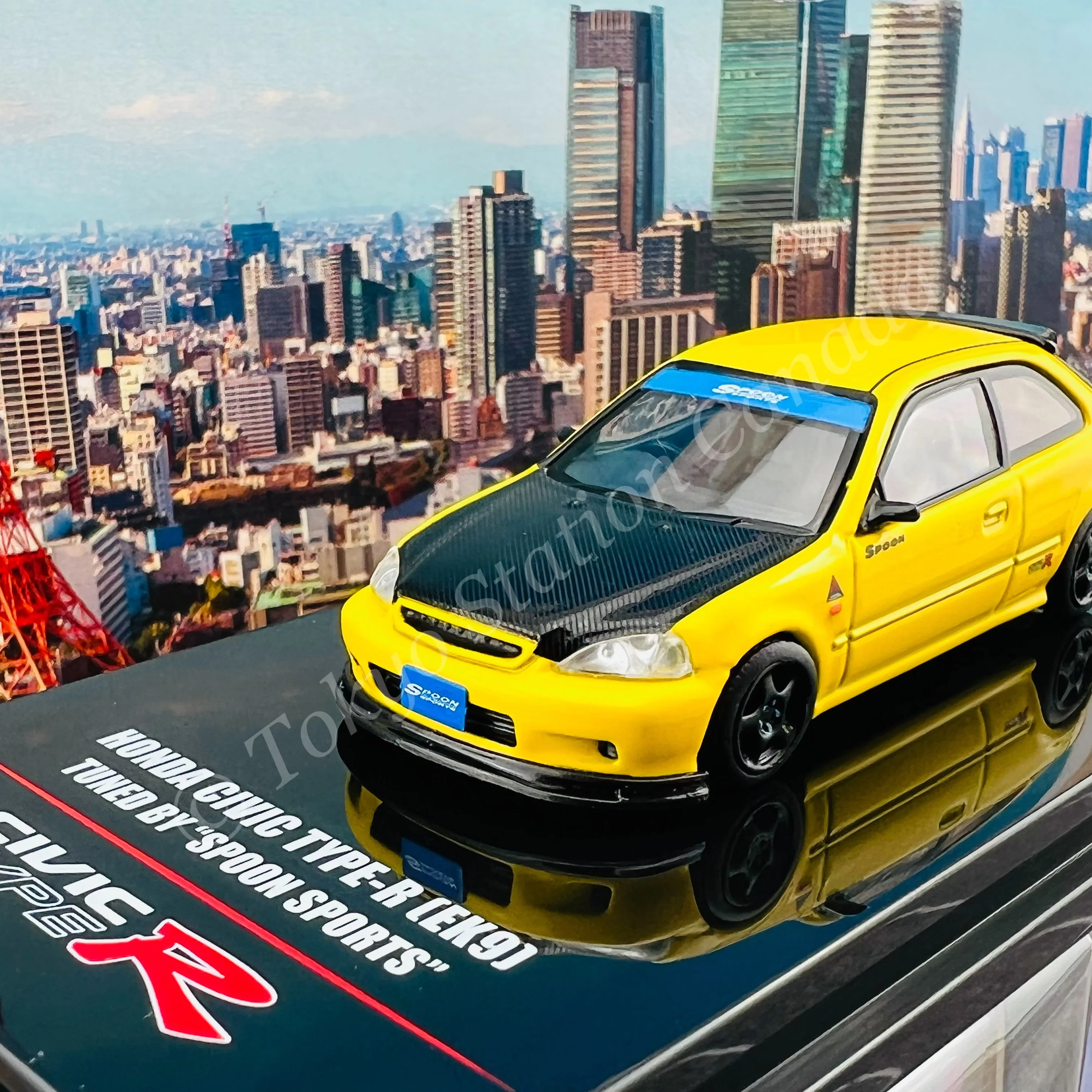 INNO64 1/64 HONDA CIVIC Type-R EK9 Yellow Tuned by Spoon Sports IN64-EK9-YLSP - Image 3
