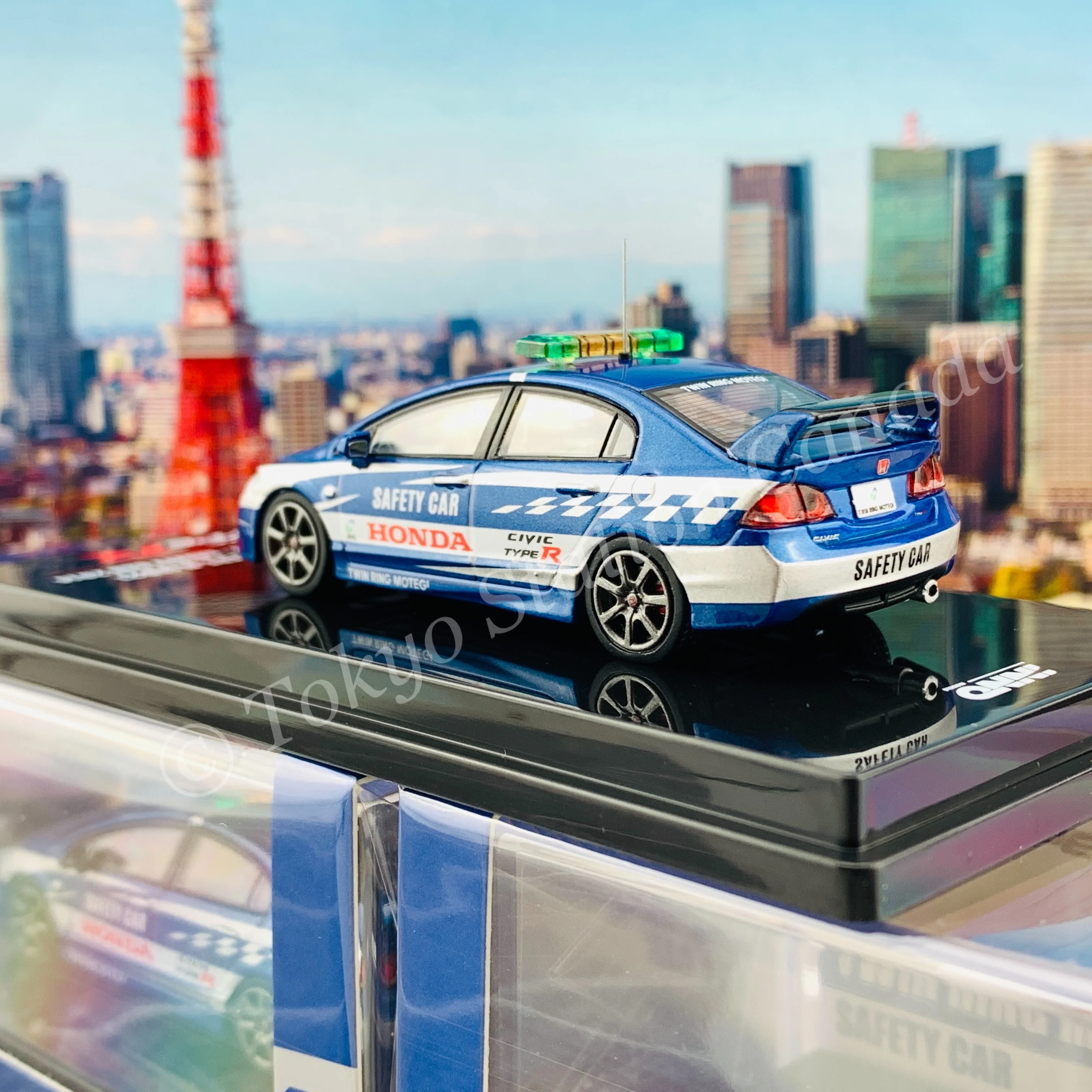 INNO64 1/64 HONDA CIVIC Type-R FD2 Twin Ring Motegi Safety Car 2014 IN64-FD2-TRMSC - Image 5