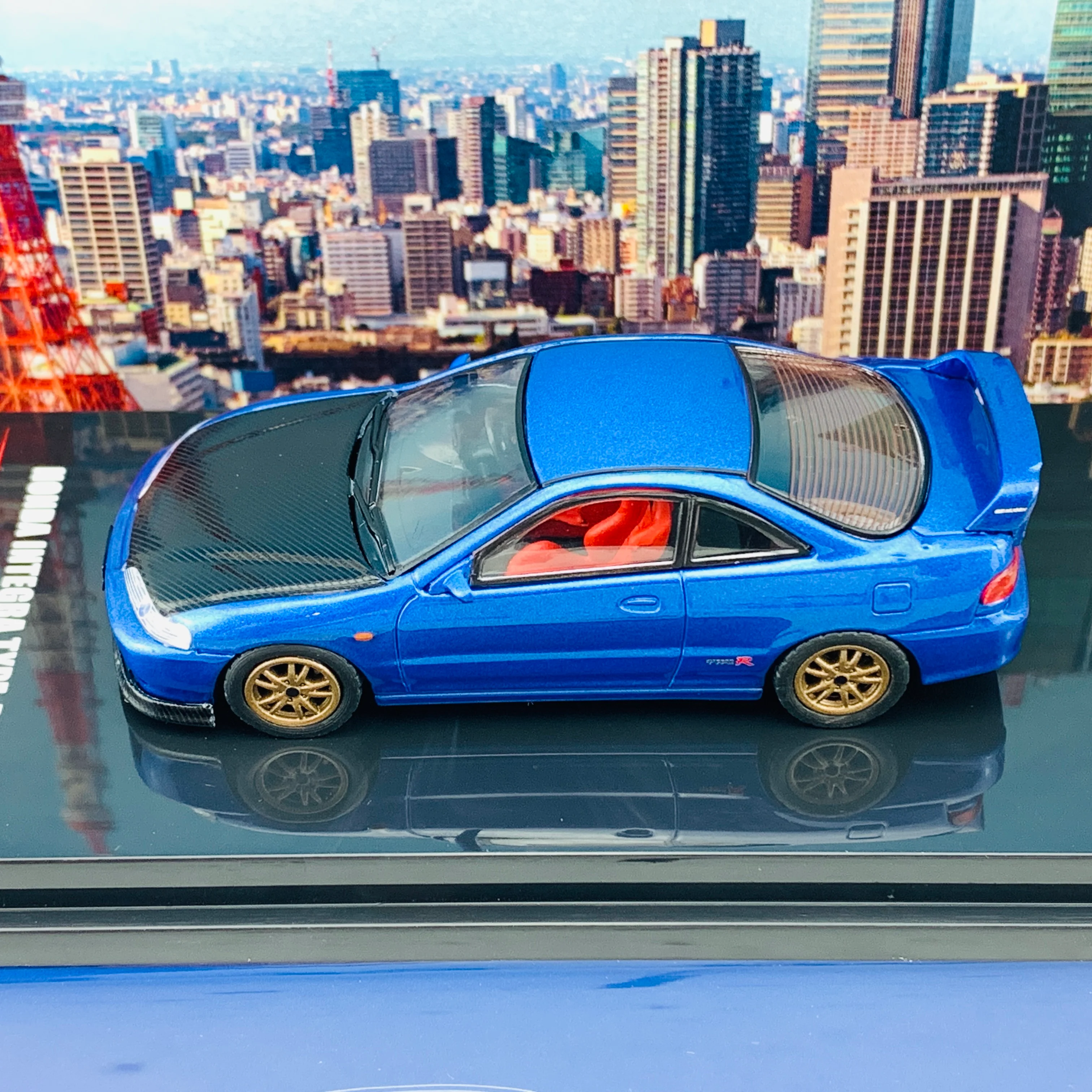 INNO64 1/64 HONDA INTEGRA TYPE-R DC2 Blue W/ Extra wheels and Extra decals IN64-DC2-BLU - Image 4