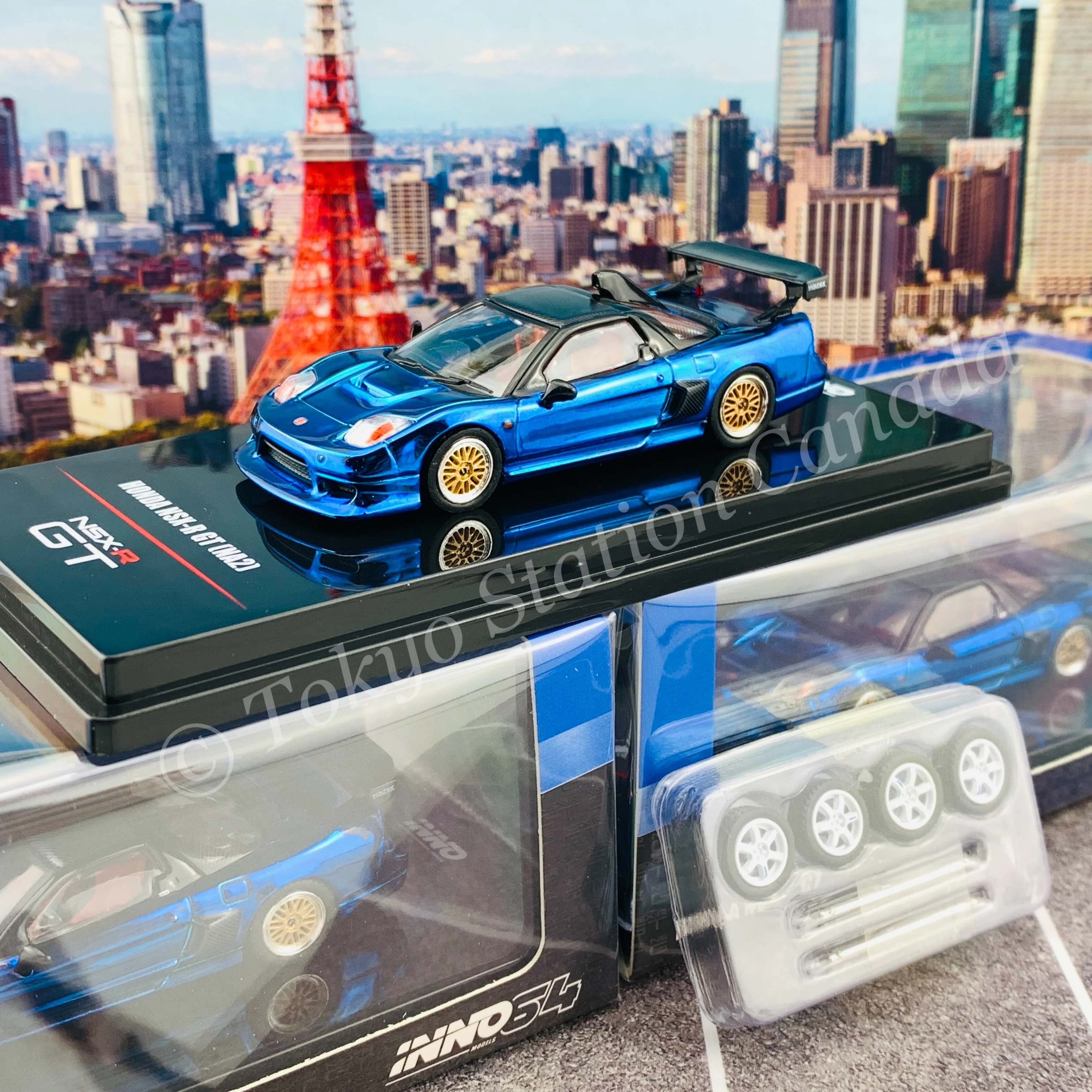 INNO64 1/64 HONDA NSX-R GT (NA2) Blue Chrome W/ Extra Wheels IN64-NSXGT-BLUCH