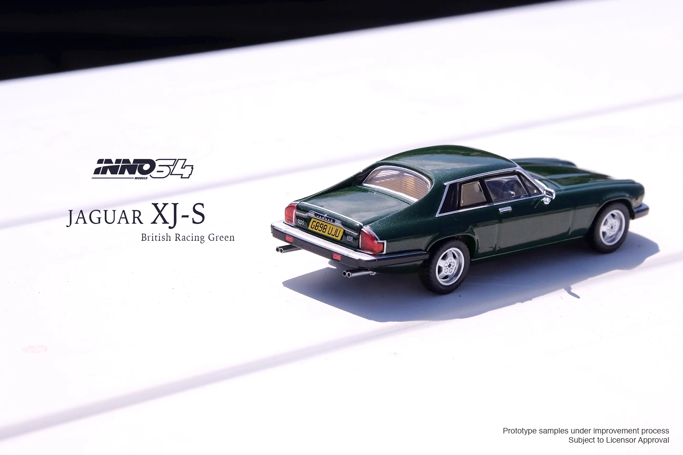 INNO64 1/64 JAGUAR XJ-S British Racing Green IN64-XJS-BRGR - Image 3