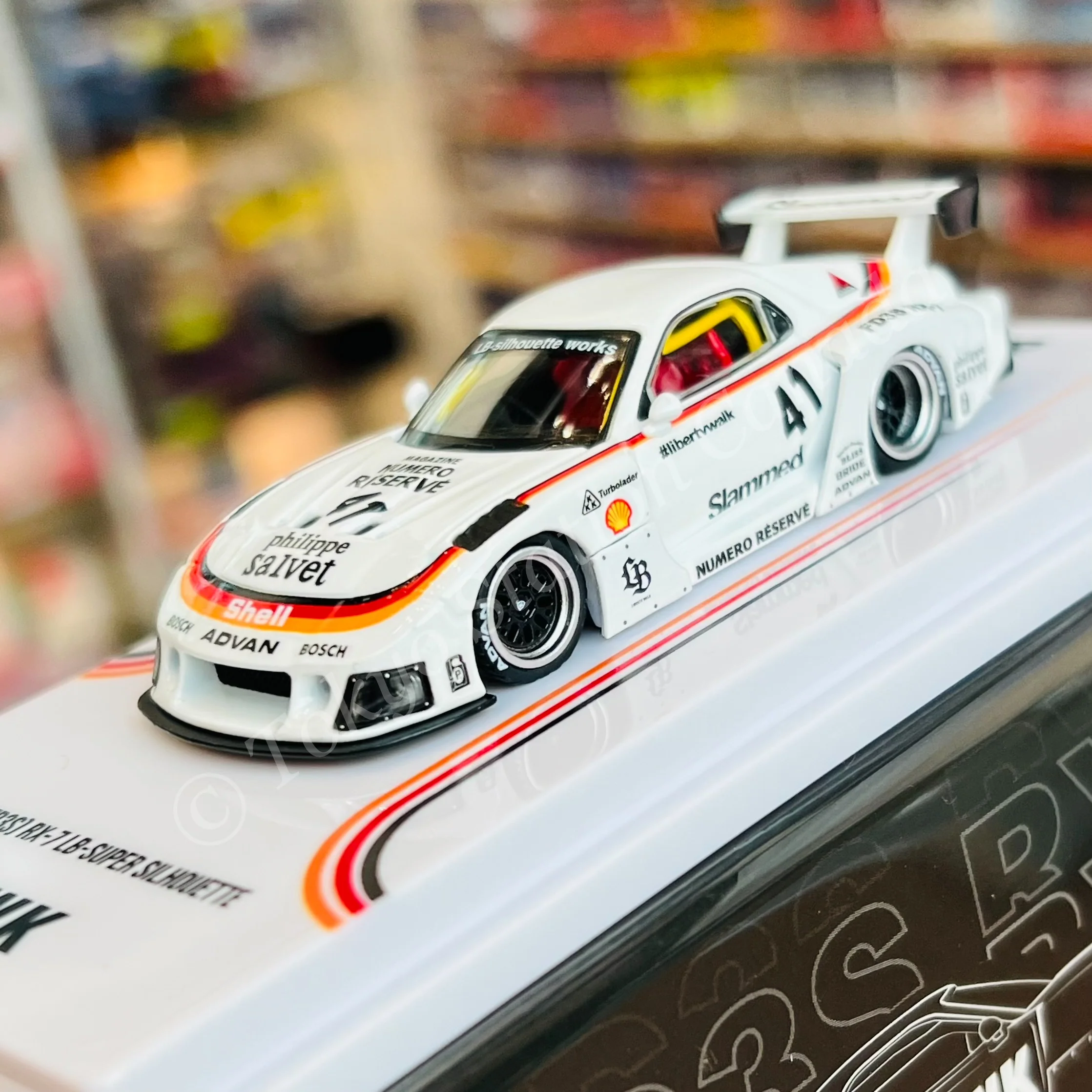 INNO64 1/64 MAZDA RX7 (FD3S) LB-SUPER SILHOUETTE - White IN64-LBWK-RX7-02 - Image 2
