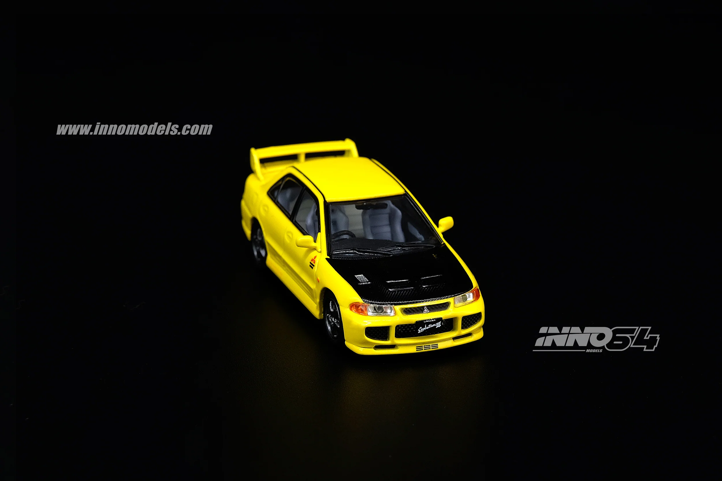 INNO64 1/64 MITSUBISHI LANCER EVOLUTION III 1995 Yellow Whith Separate bonnet carbon decals and Extra wheels IN64-EVO3-YL - Image 8
