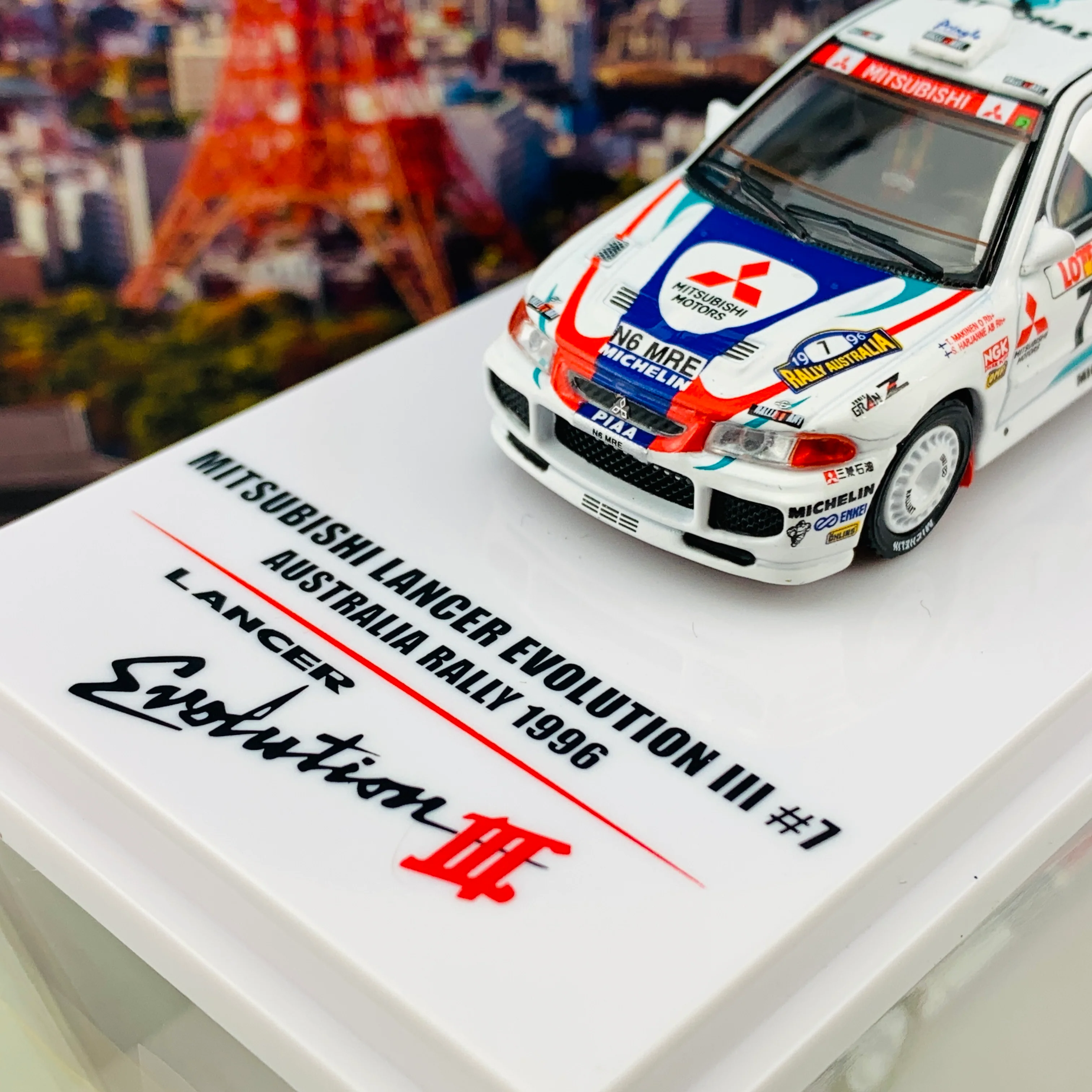 INNO64 1/64 MITSUBISHI LANCER EVOLUTION III #7 Australia Rally 1996 IN64-EVO3-AU96 - Image 3