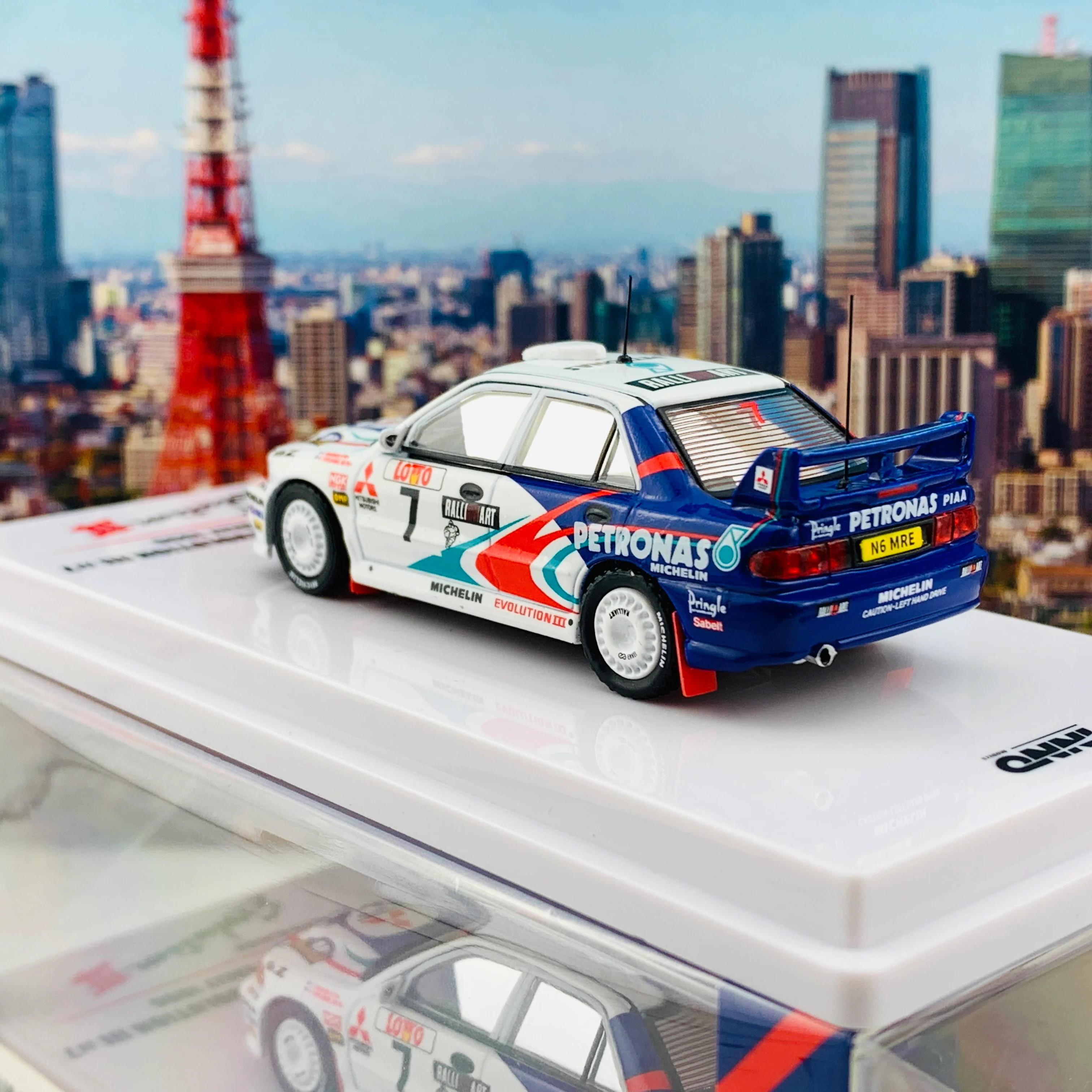 INNO64 1/64 MITSUBISHI LANCER EVOLUTION III #7 Australia Rally 1996 IN64-EVO3-AU96 - Image 4