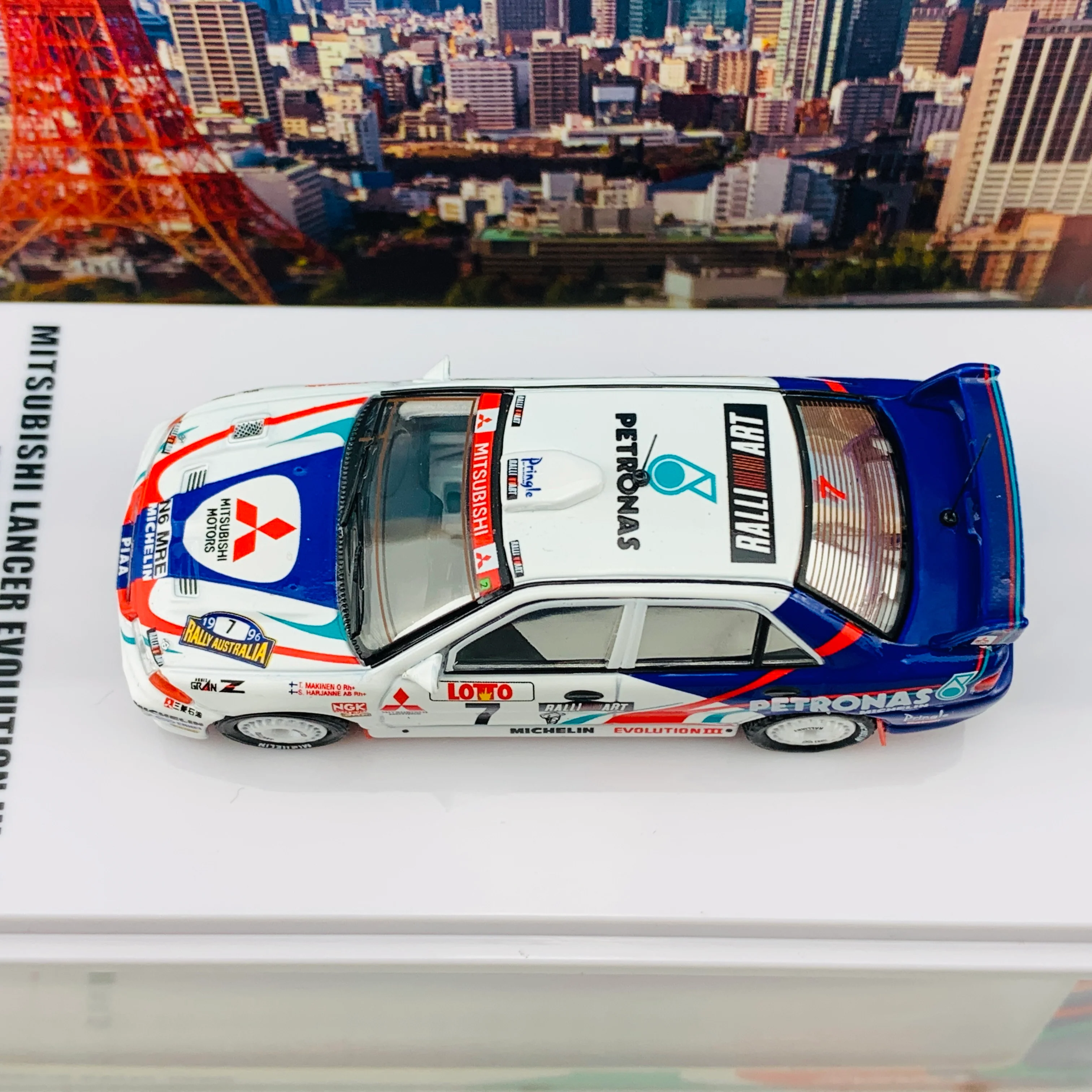 INNO64 1/64 MITSUBISHI LANCER EVOLUTION III #7 Australia Rally 1996 IN64-EVO3-AU96 - Image 5