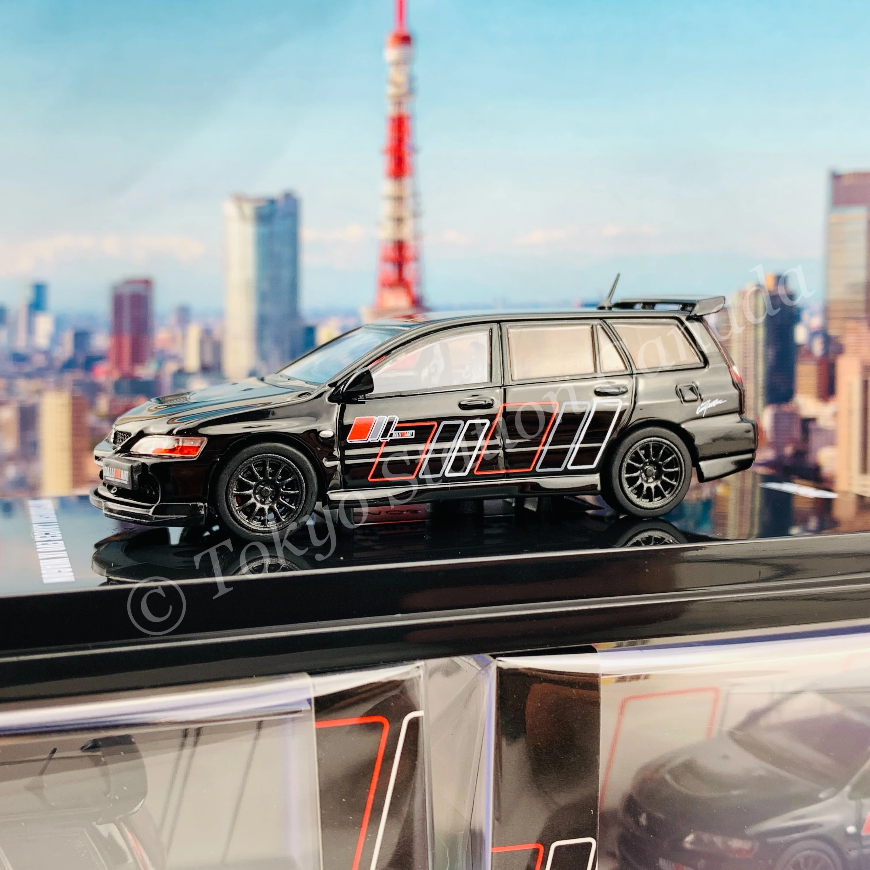 INNO64 1/64 MITSUBISHI LANCER EVOLUTION IX WAGON 2005 RALLIART Black IN64-EVO9W-RABL - Image 3