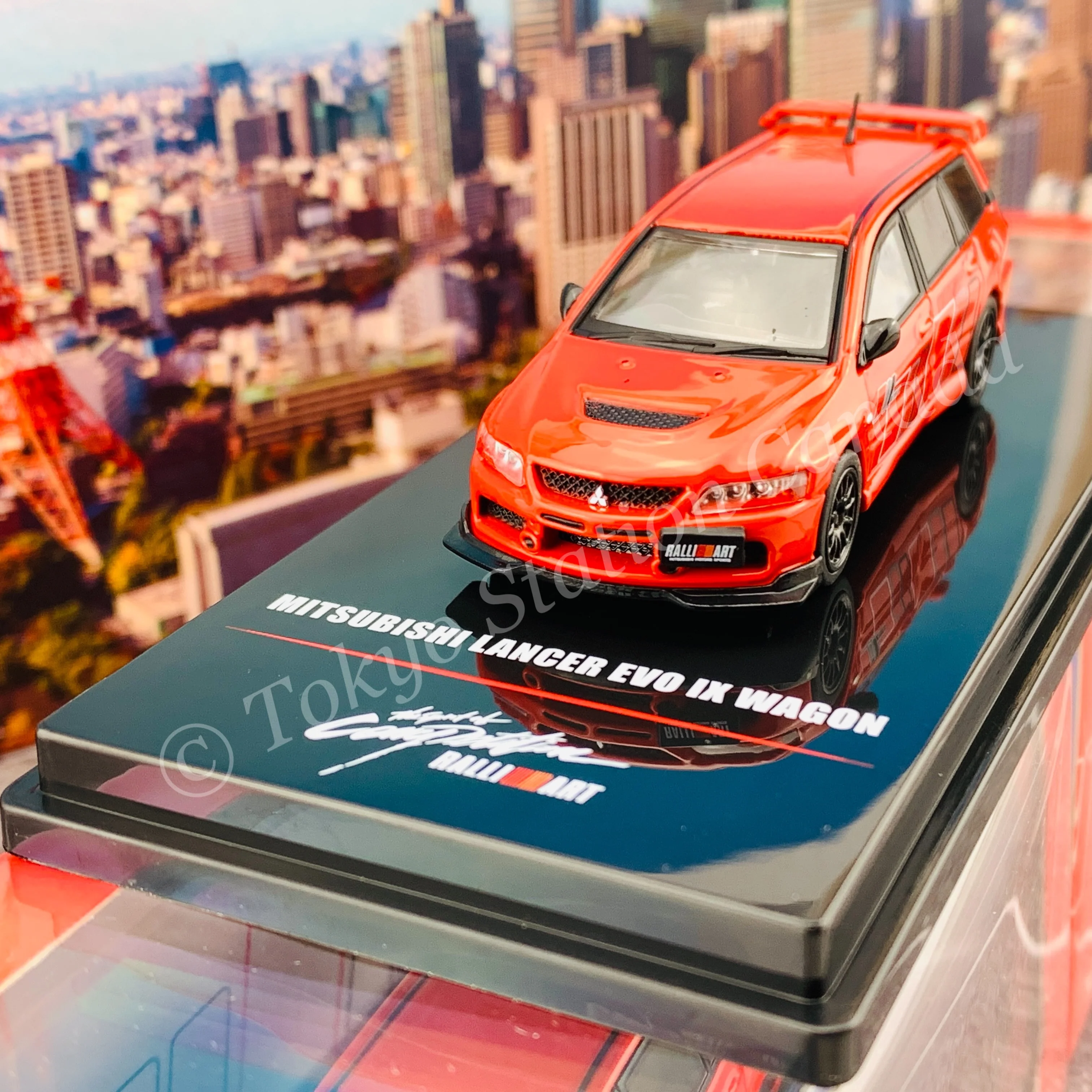 INNO64 1/64 MITSUBISHI LANCER EVOLUTION IX WAGON 2005 RALLIART Red IN64-EVO9W-RARE - Image 2