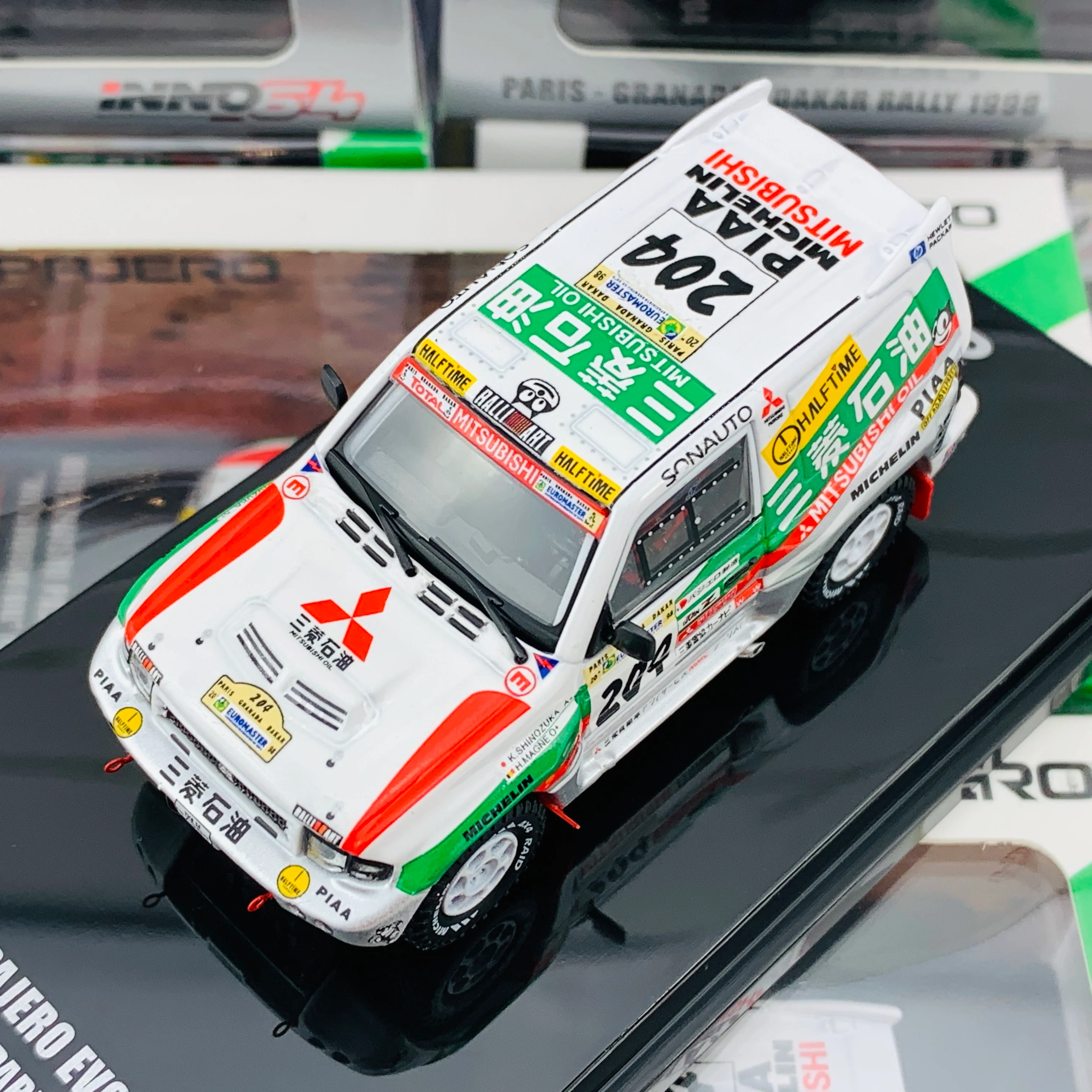 INNO64 1/64 MITSUBISHI PAJERO EVOLUTION #204 "MITSUBISHI OIL" Paris - Dakar 1998  IN64-EVOP-MO98 - Image 5