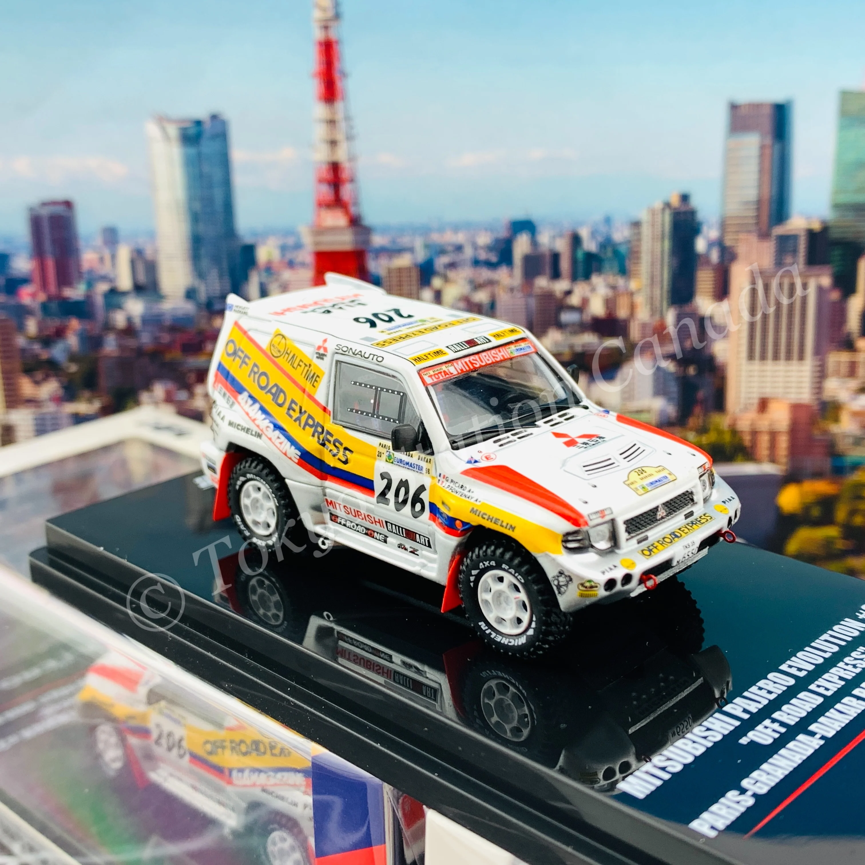INNO64 1/64 MITSUBISHI PAJERO EVOLUTION #206 "OFF ROAD EXPRESS" Paris - Granada - Dakar 1998 Winner IN64-EVOP-OFE98 - Image 5