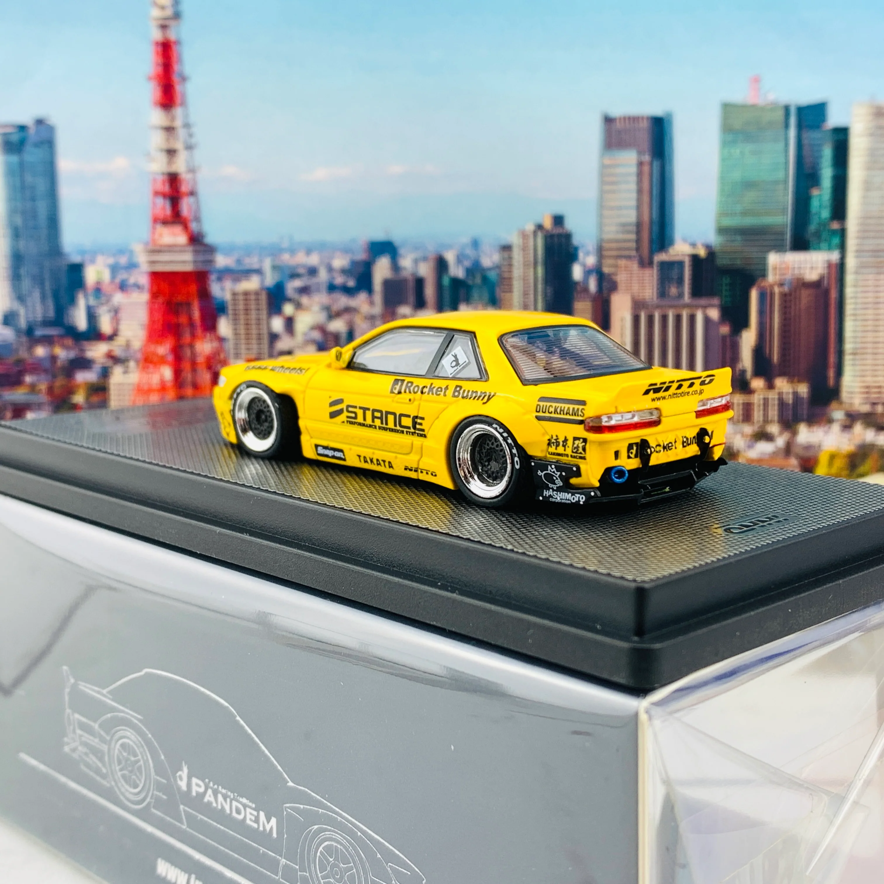 INNO64 1/64 NISSAN SILVIA S13 ROCKET BUNNY V2 Yellow IN64-S13V2-YL - Image 5