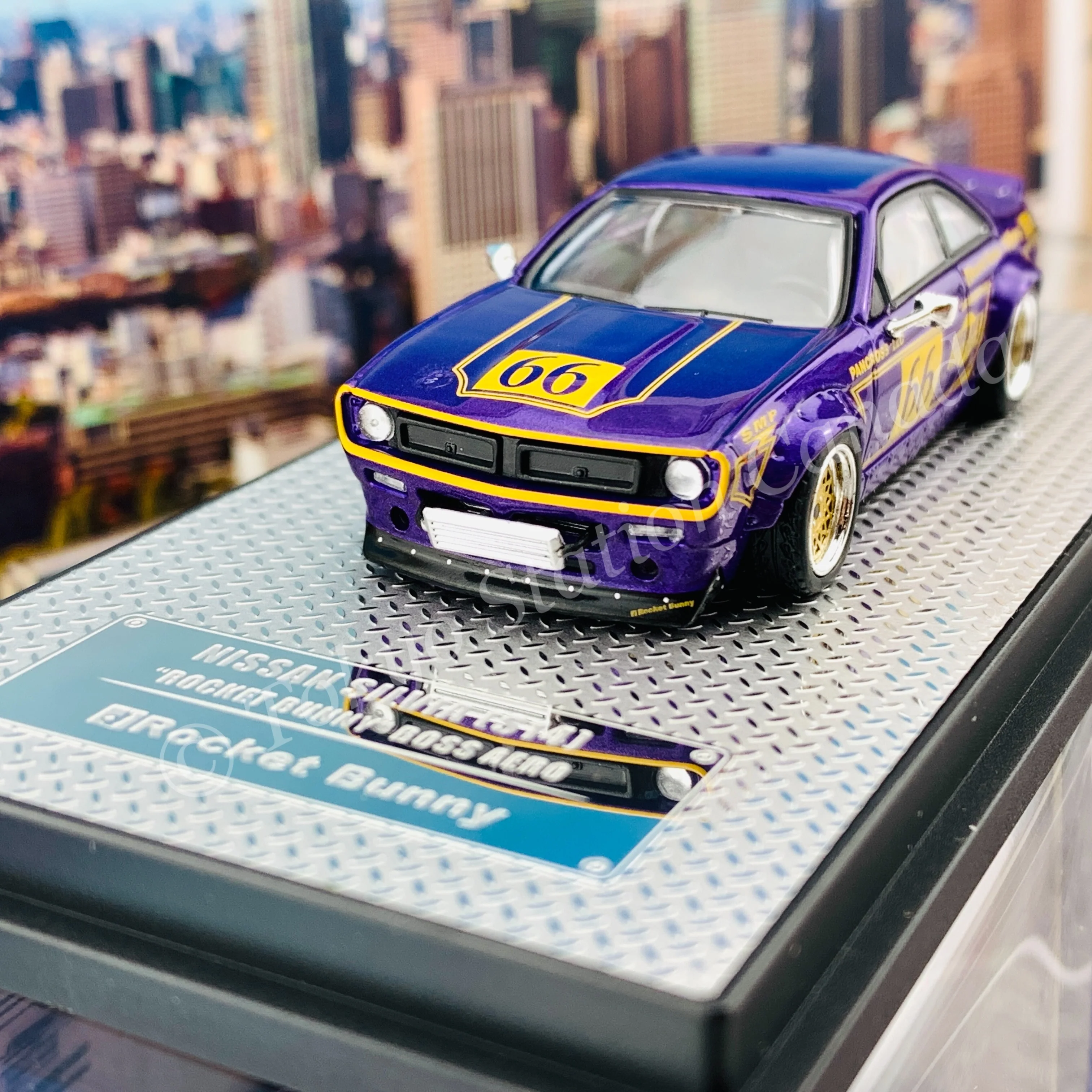 INNO64 1/64 NISSAN SILVIA S14 ROCKET BUNNY BOSS AERO Metallic Purple IN64-S14B-MP - Image 2