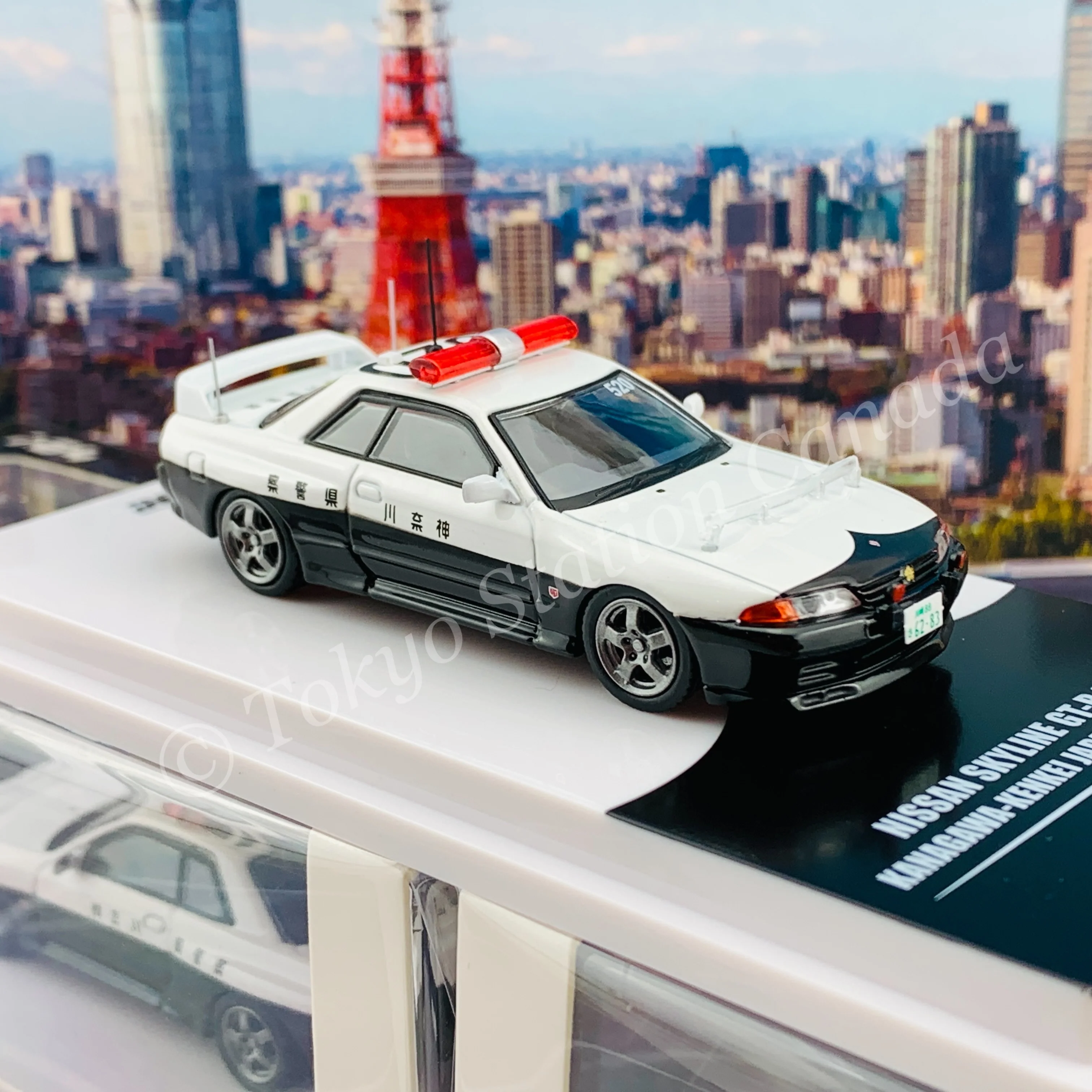 INNO64 1/64 NISSAN SKYLINE GT-R (R32) KANAGAWA-KENKEI Japanese Police car IN64-R32-JPPC - Image 4