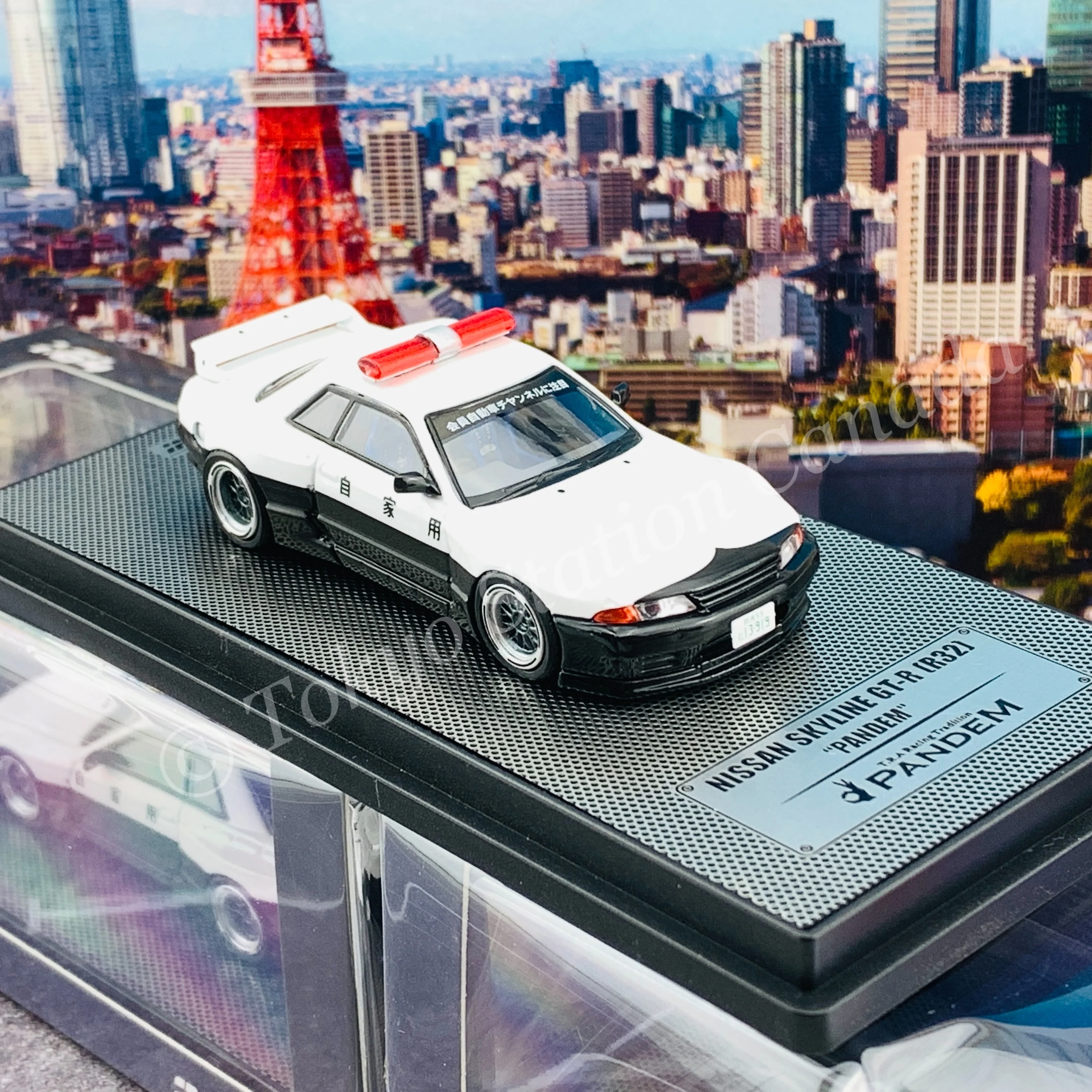INNO64 1/64 NISSAN SKYLINE GT-R (R32) "PANDEM ROCKET BUNNY"  Japan Police Livery Drift Car IN64-R32P-JPDC - Image 5