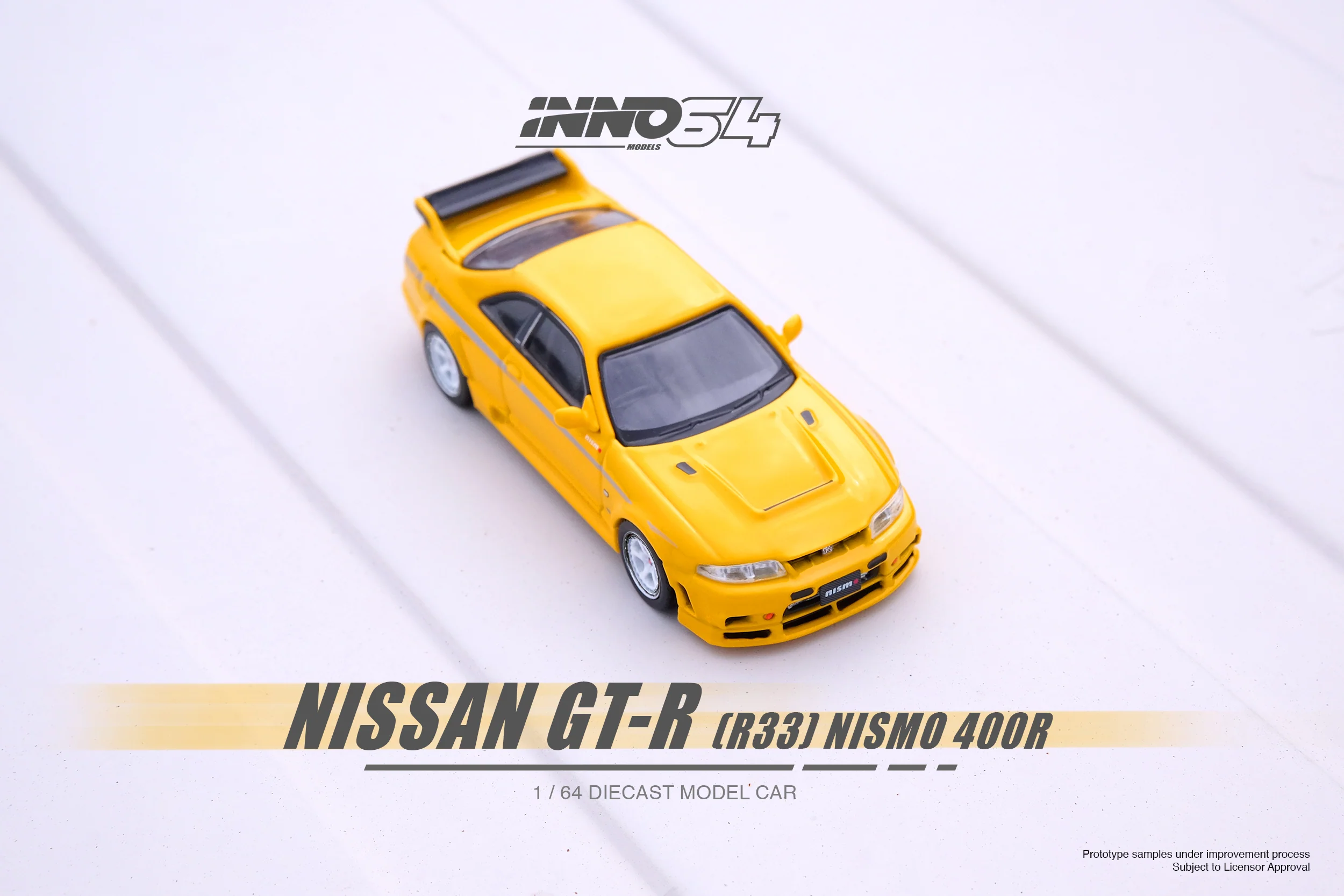 INNO64 1/64 NISSAN SKYLINE GT-R (R33) NISMO 400R Lightning Yellow IN64-400R-LYL - Image 5
