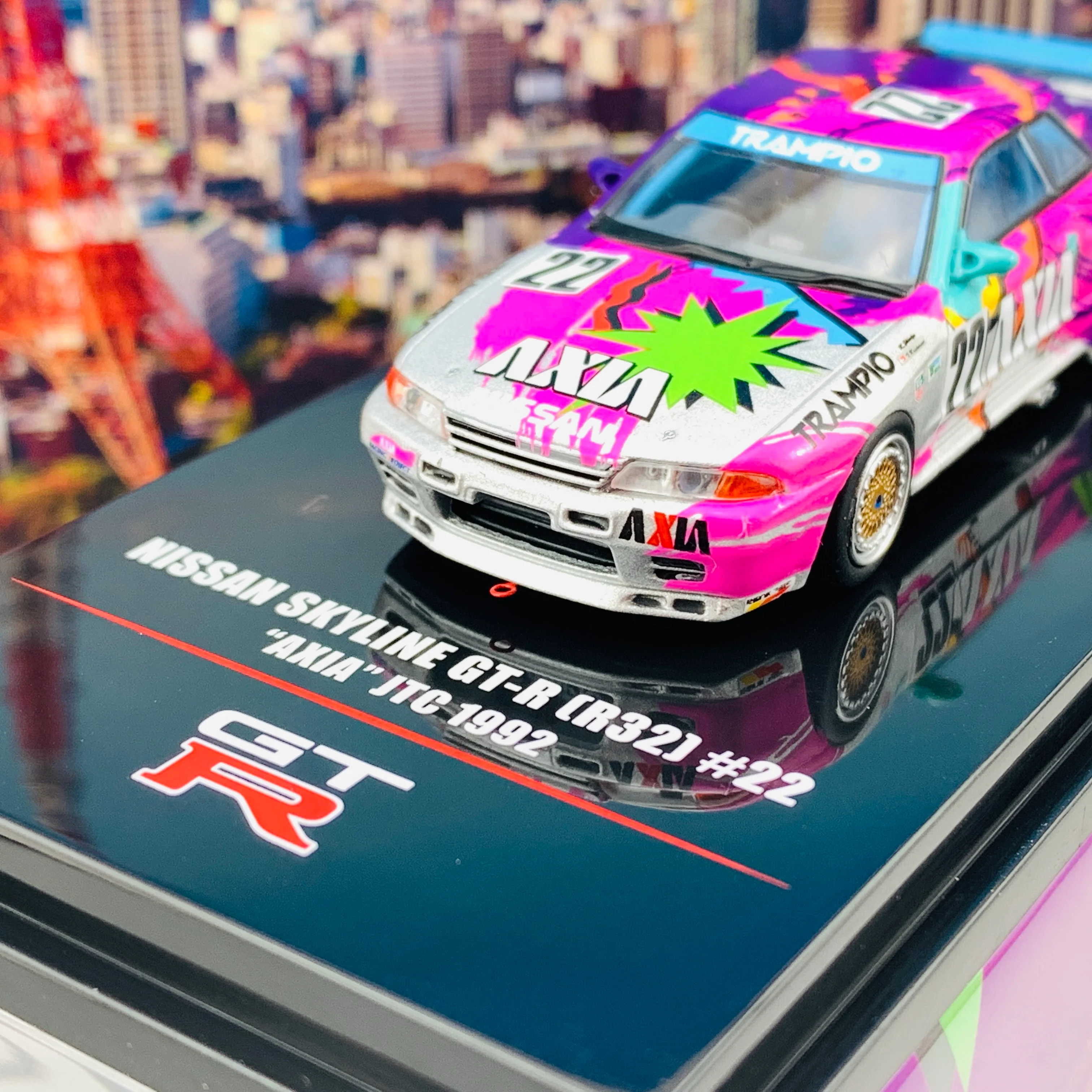 INNO64 1/64 NISSAN SKYLINE GTR R32 #22 "AXIA" JTC 1992 IN64-R32-AXIA92 - Image 3