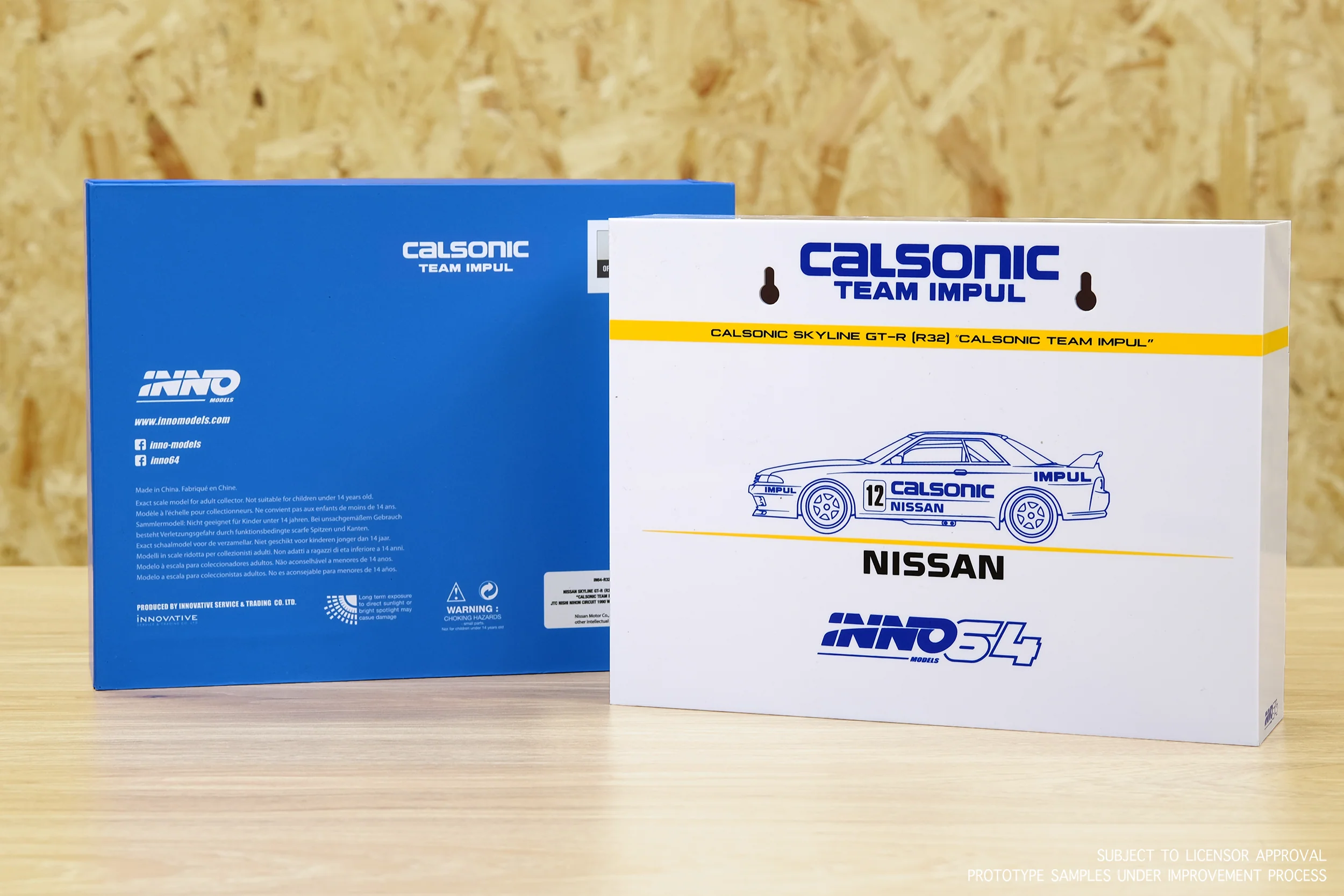 INNO64 1/64 NISSAN SKYLINE GTR (R32) CALSONIC RACING TEAM BOX SET (4 models box set from JTC 1990 to 1993 with acrylic case and special packaging) LIMITED PRODUCTION SERIES IN64-R32-CASET - Image 6