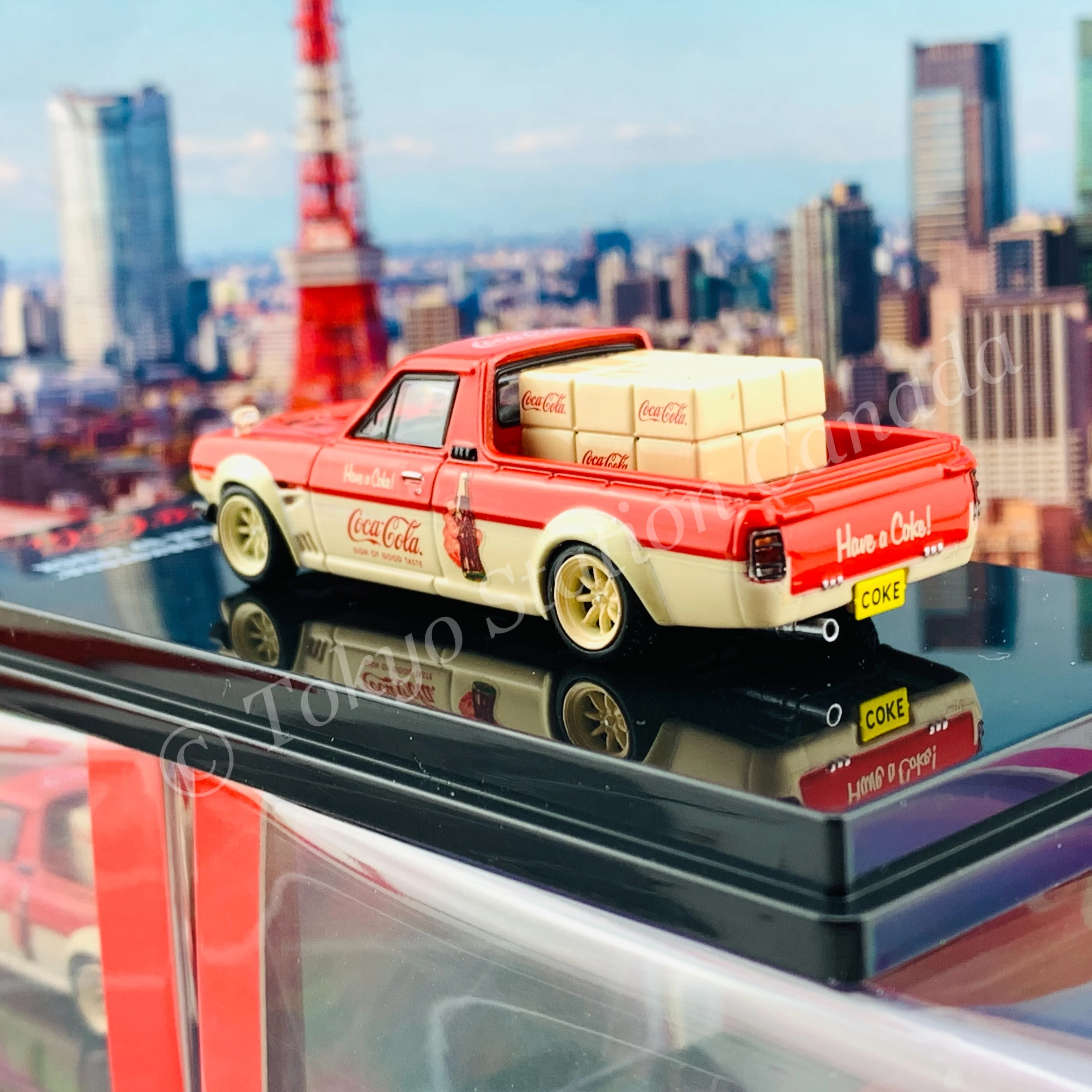 INNO64 1/64 NISSAN Sunny "Hakotora" Coca-Cola Pickup Truck COKE028 - Image 5