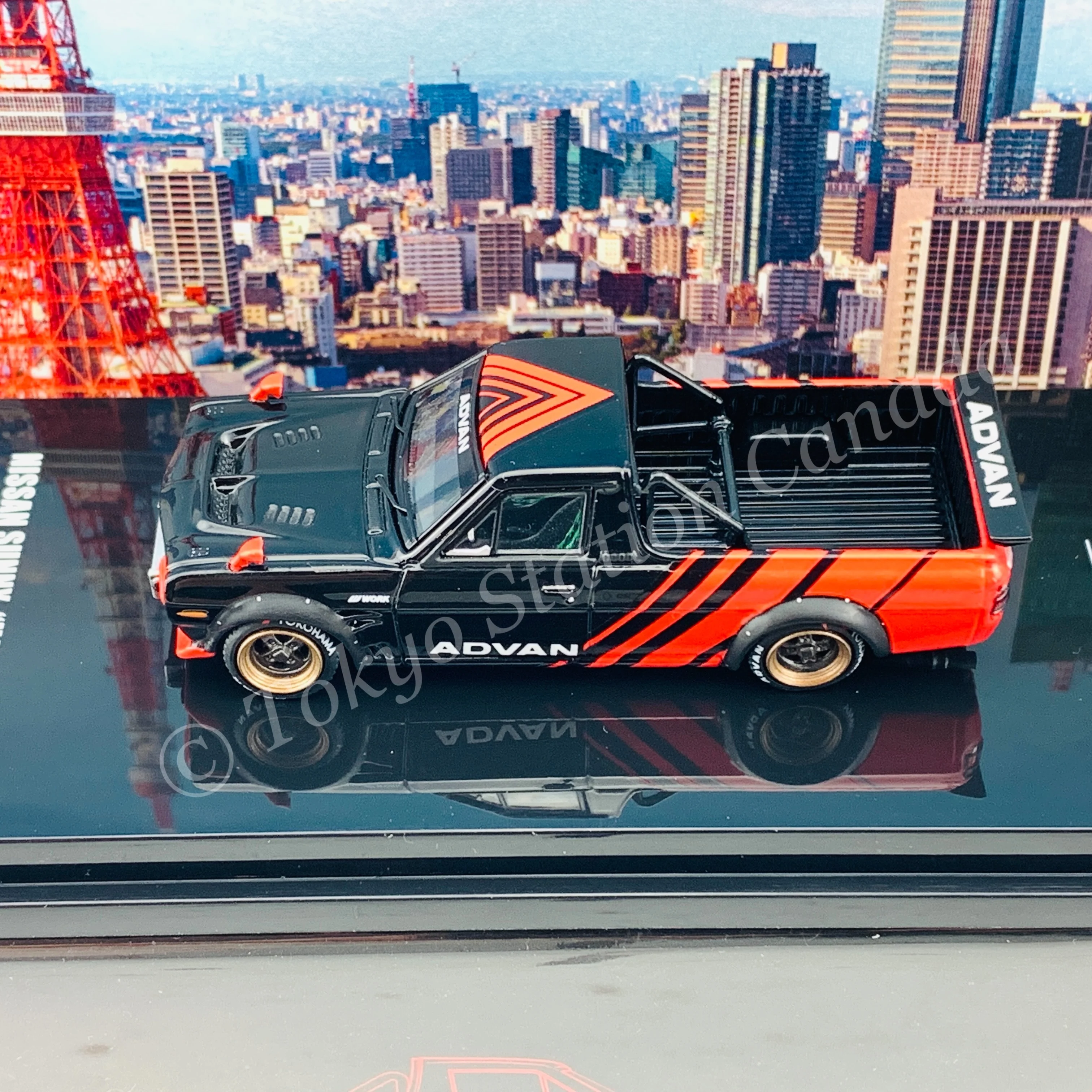 INNO64 1/64 NISSAN SUNNY "HAKOTORA" Pickup Truck  "ADVAN" Concept Livery WITH EXTRA WHEELS IN64-HKT-AD - Image 4