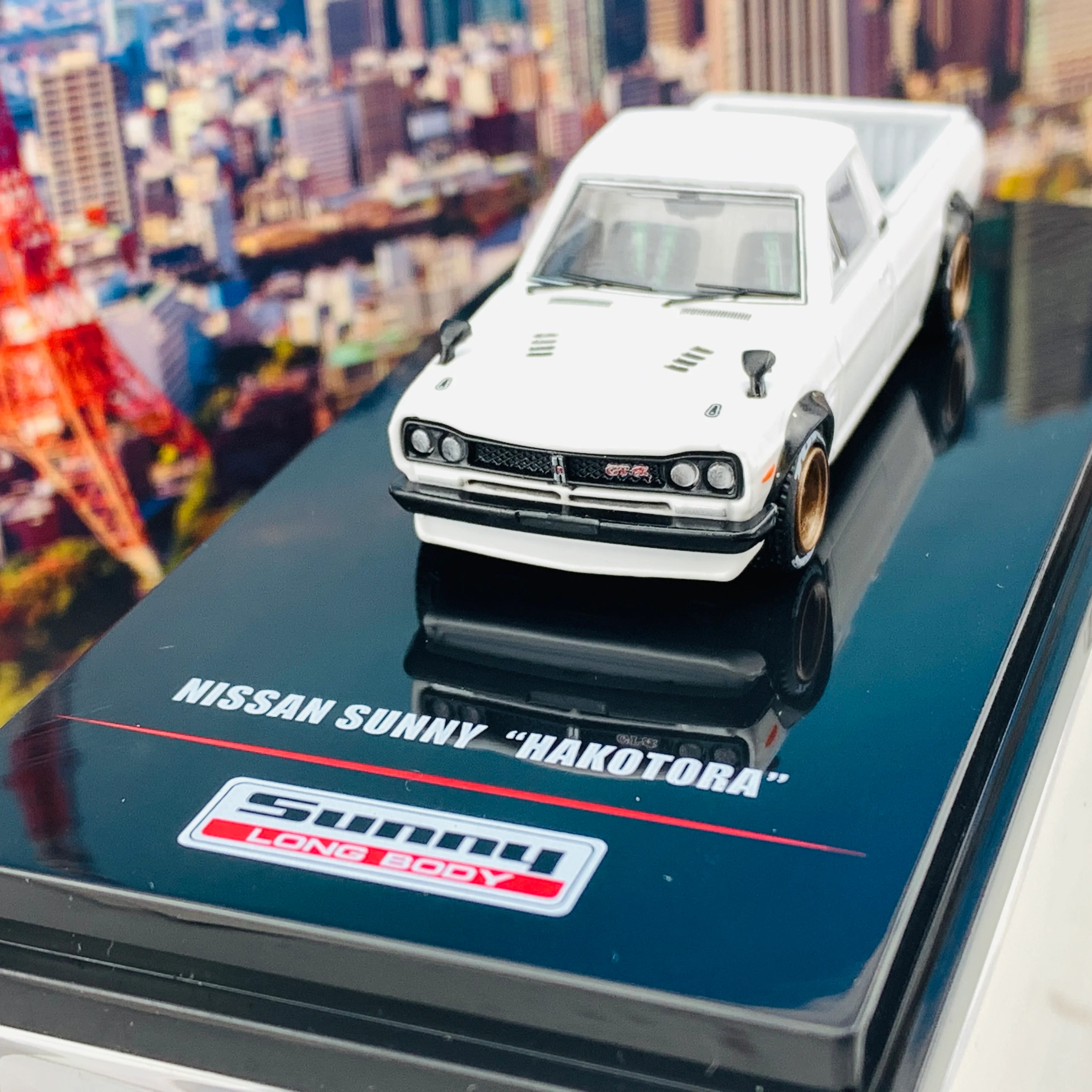 INNO64 1/64 NISSAN SUNNY "HAKOTORA" Pickup Truck White IN64-HKT-WHI - Image 3