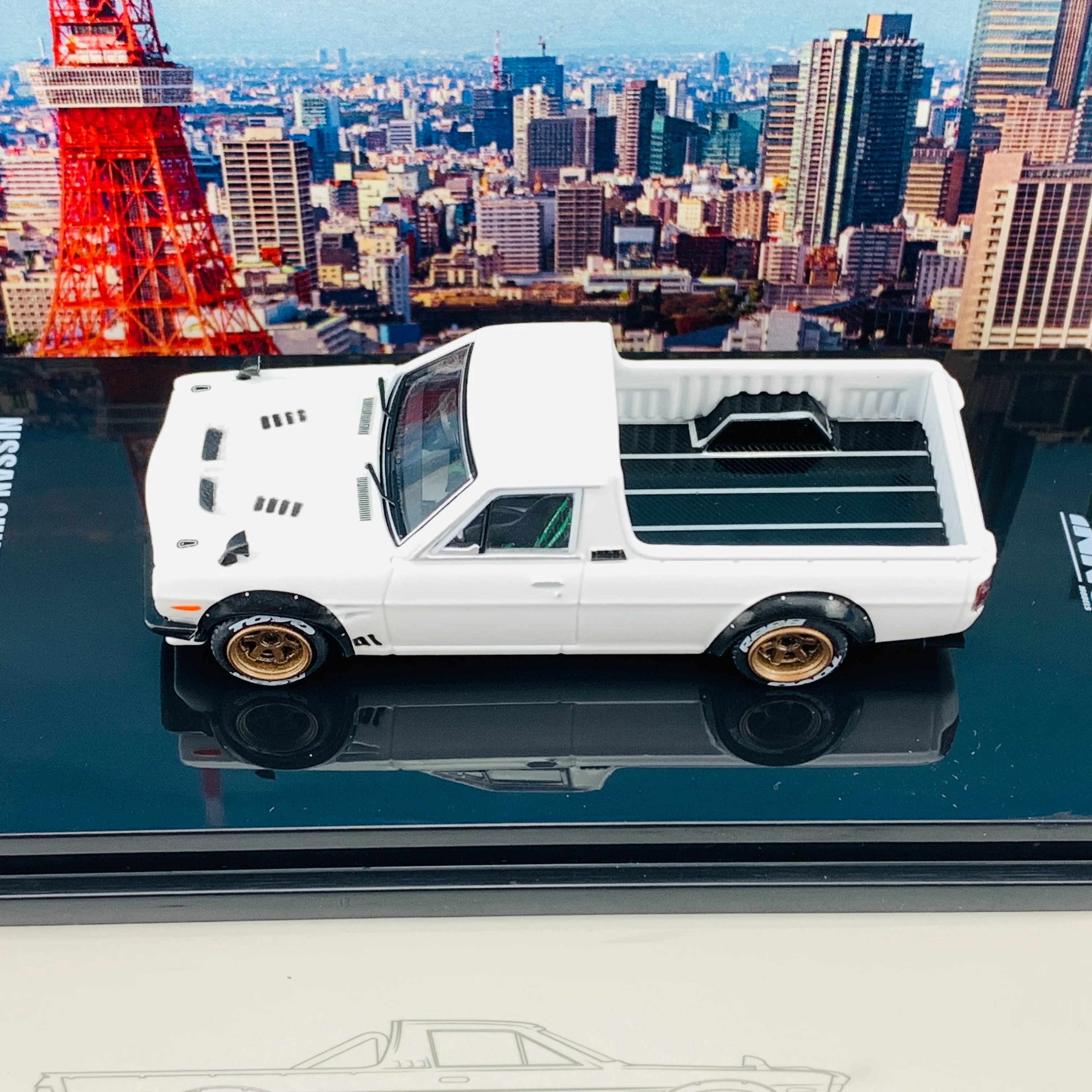 INNO64 1/64 NISSAN SUNNY "HAKOTORA" Pickup Truck White IN64-HKT-WHI - Image 4