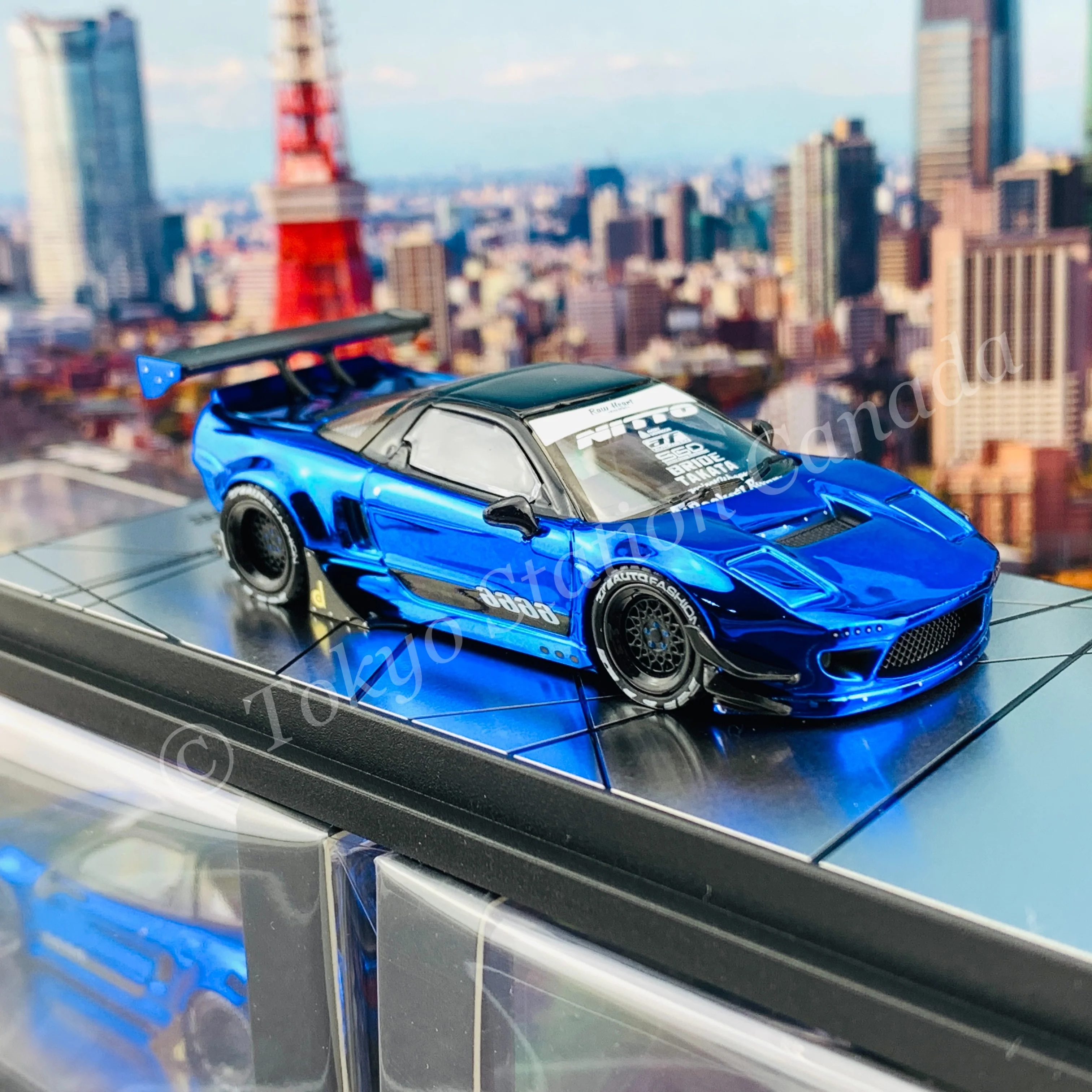 INNO64 1/64 NSX (NA) ROCKET BUNNY V2 AERO Chrome Blue IN64-NSXP-BCH - Image 3