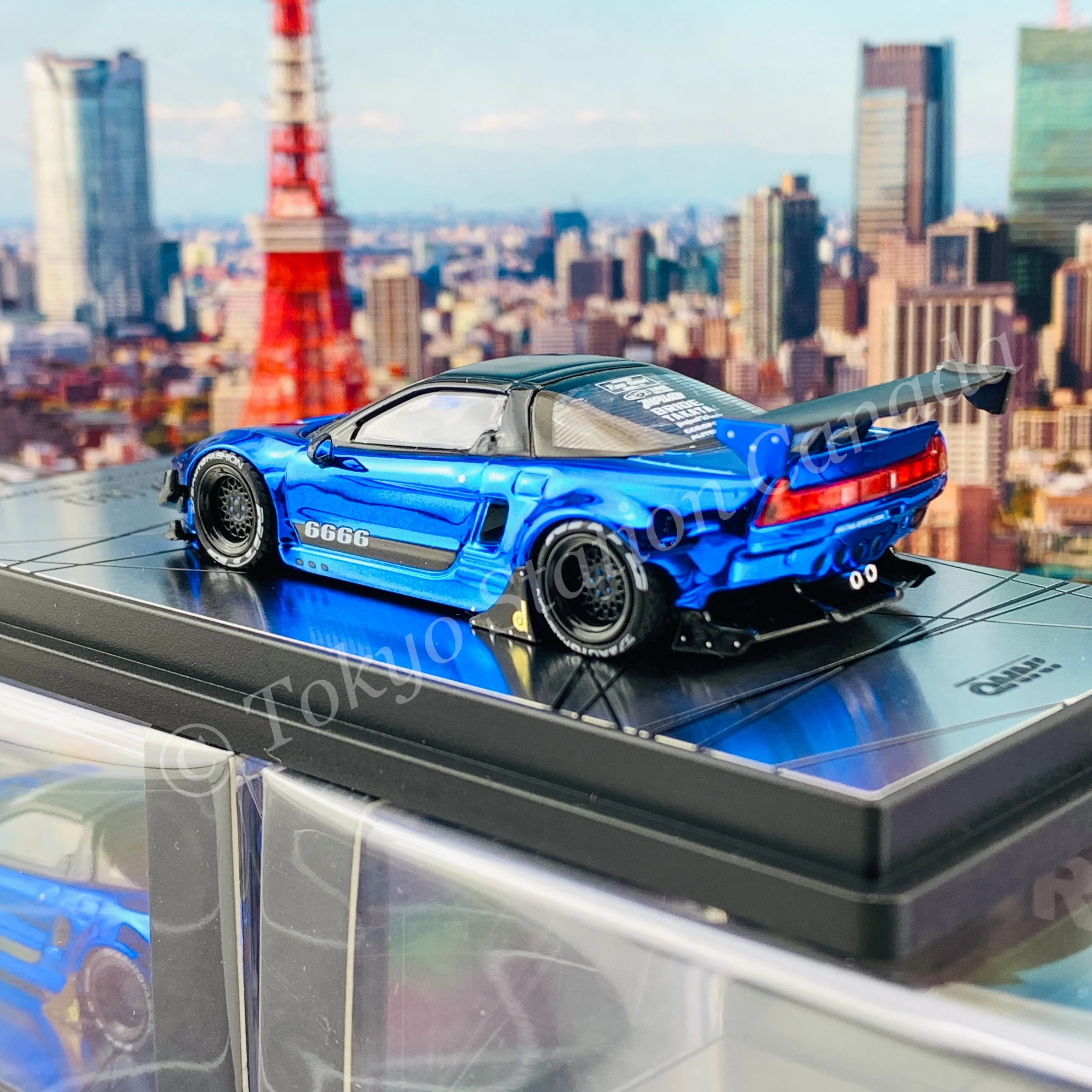 INNO64 1/64 NSX (NA) ROCKET BUNNY V2 AERO Chrome Blue IN64-NSXP-BCH - Image 4