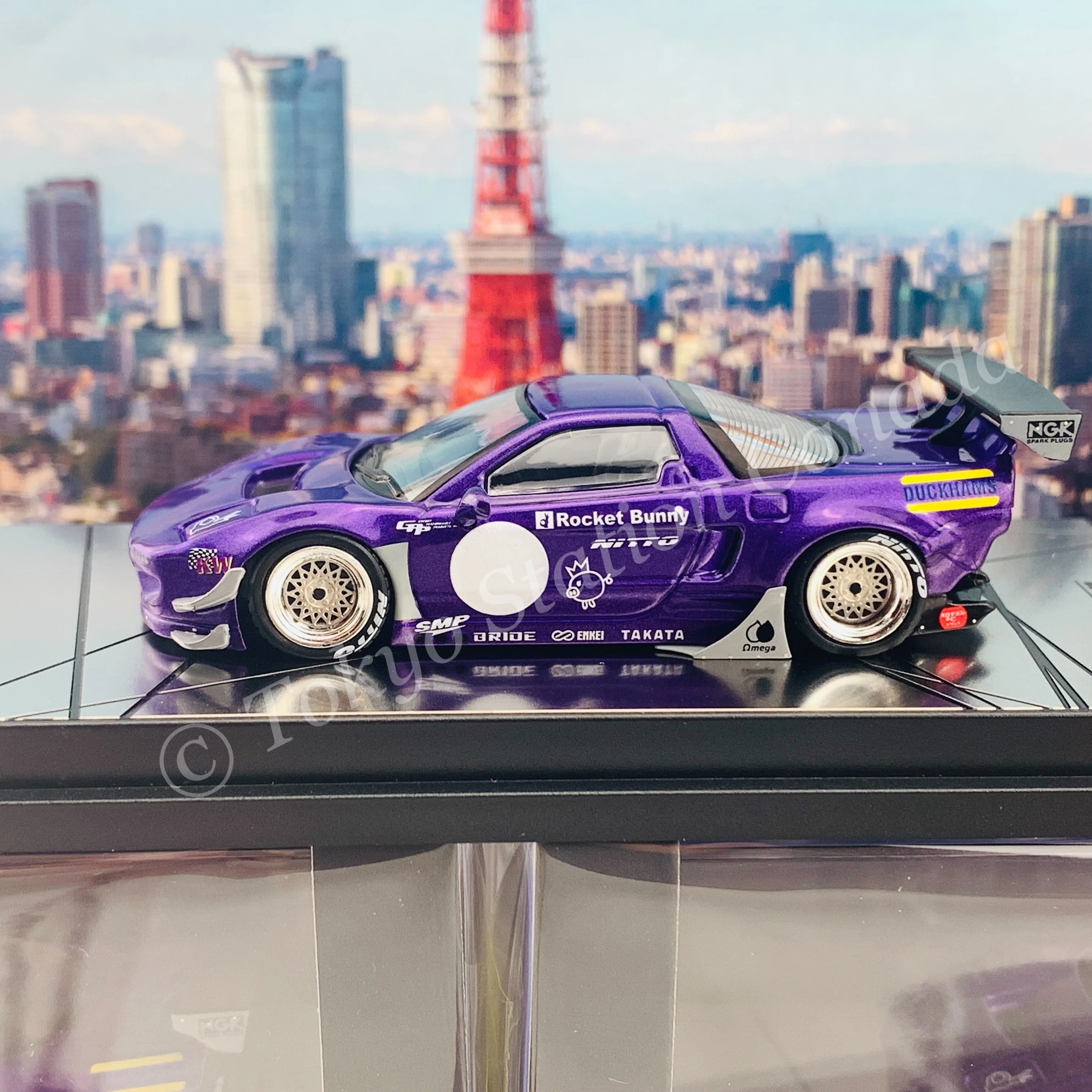 INNO64 1/64 NSX (NA) ROCKET BUNNY V2 AERO Metallic Purple IN64-NSXP-MP - Image 4