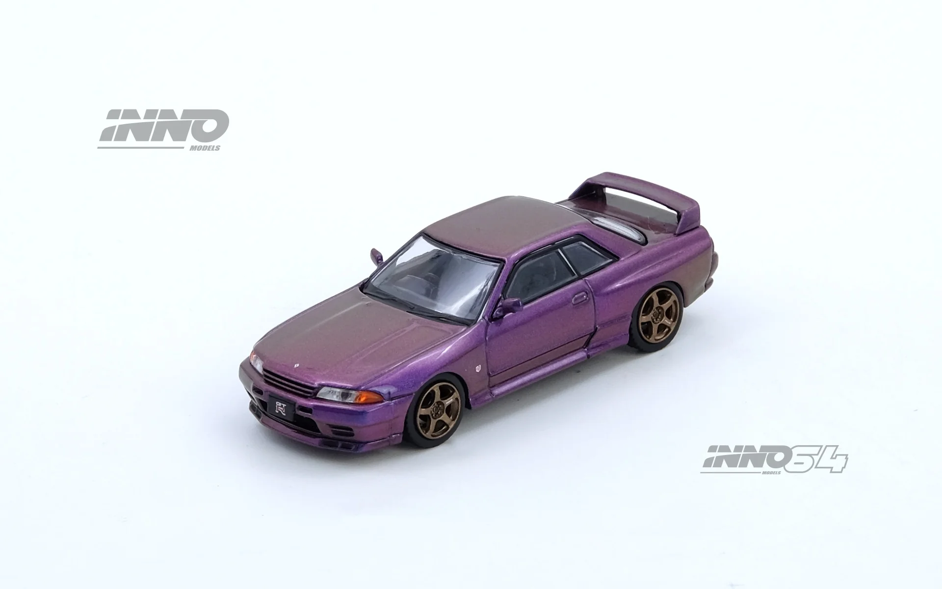 INNO64 1/64 SKYLINE GT-R (R32) Midnight Purple Australia Special Edition IN64-R32-MP-AS - Image 2
