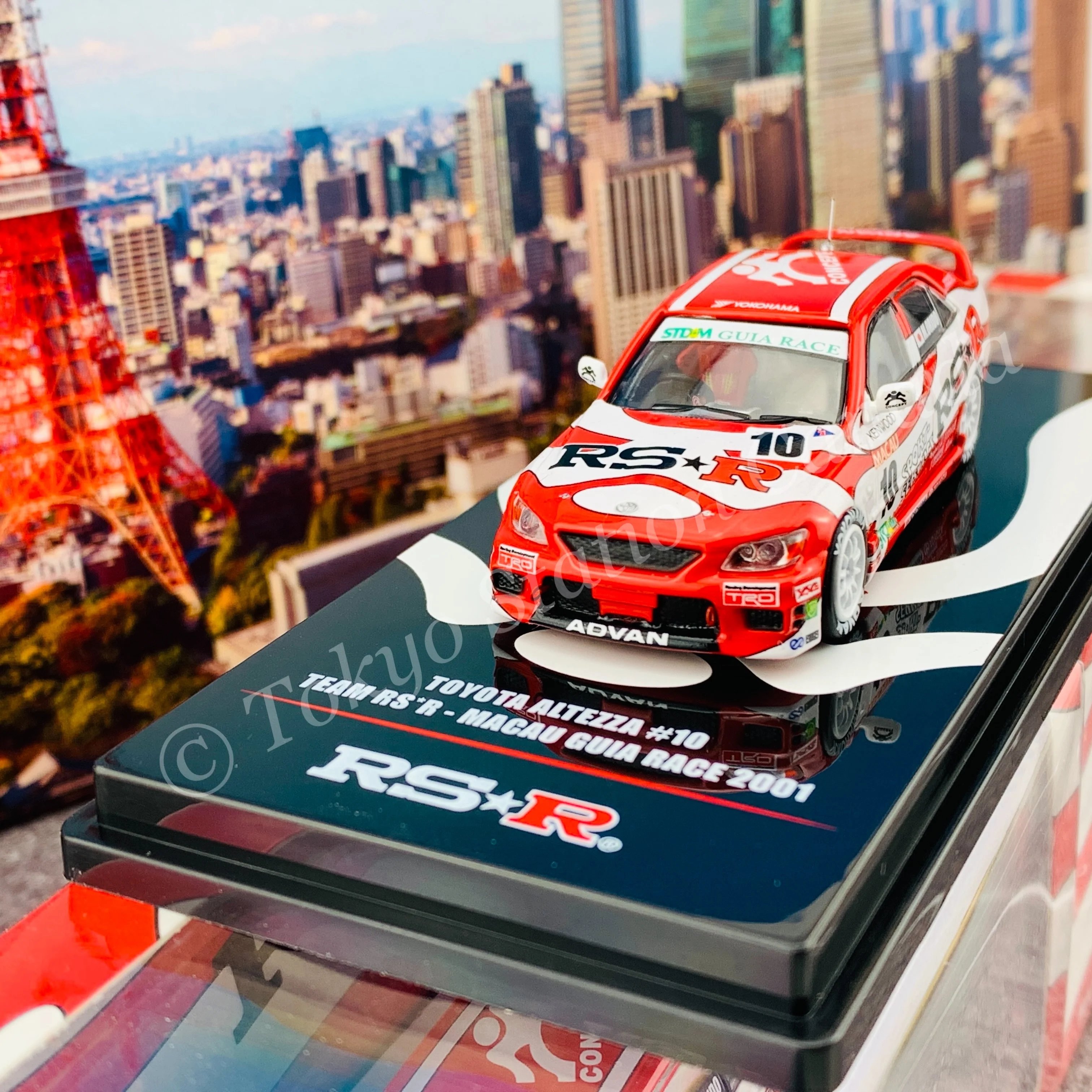 INNO64 1/64 Toyota Altezza #10 RSR Macau Guia Race 2001 IN64-RS200-10RSR - Image 2