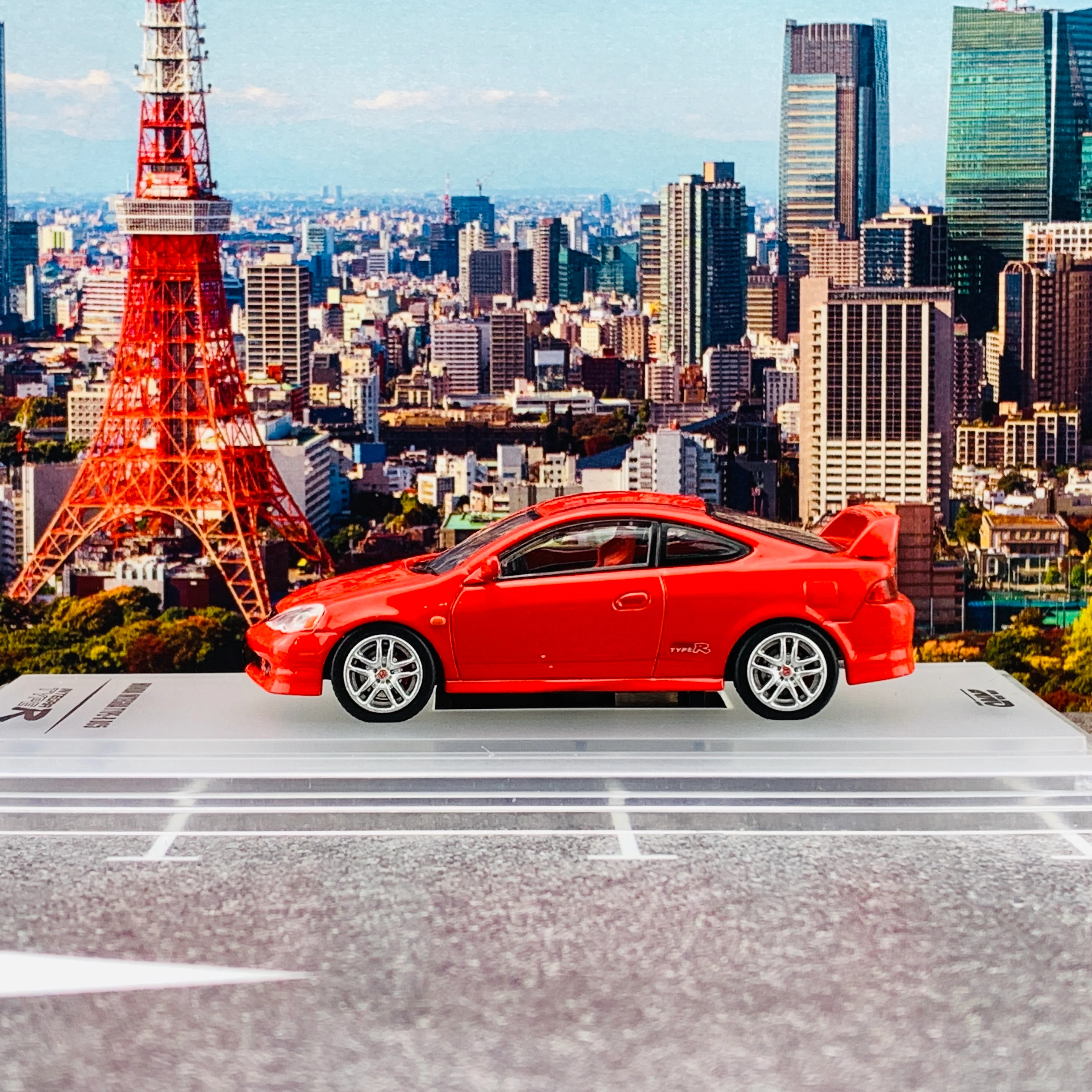 INNO64 1/64 HONDA INTEGRA TYPE-R DC5 RED IN64-DC5-RED - Image 5
