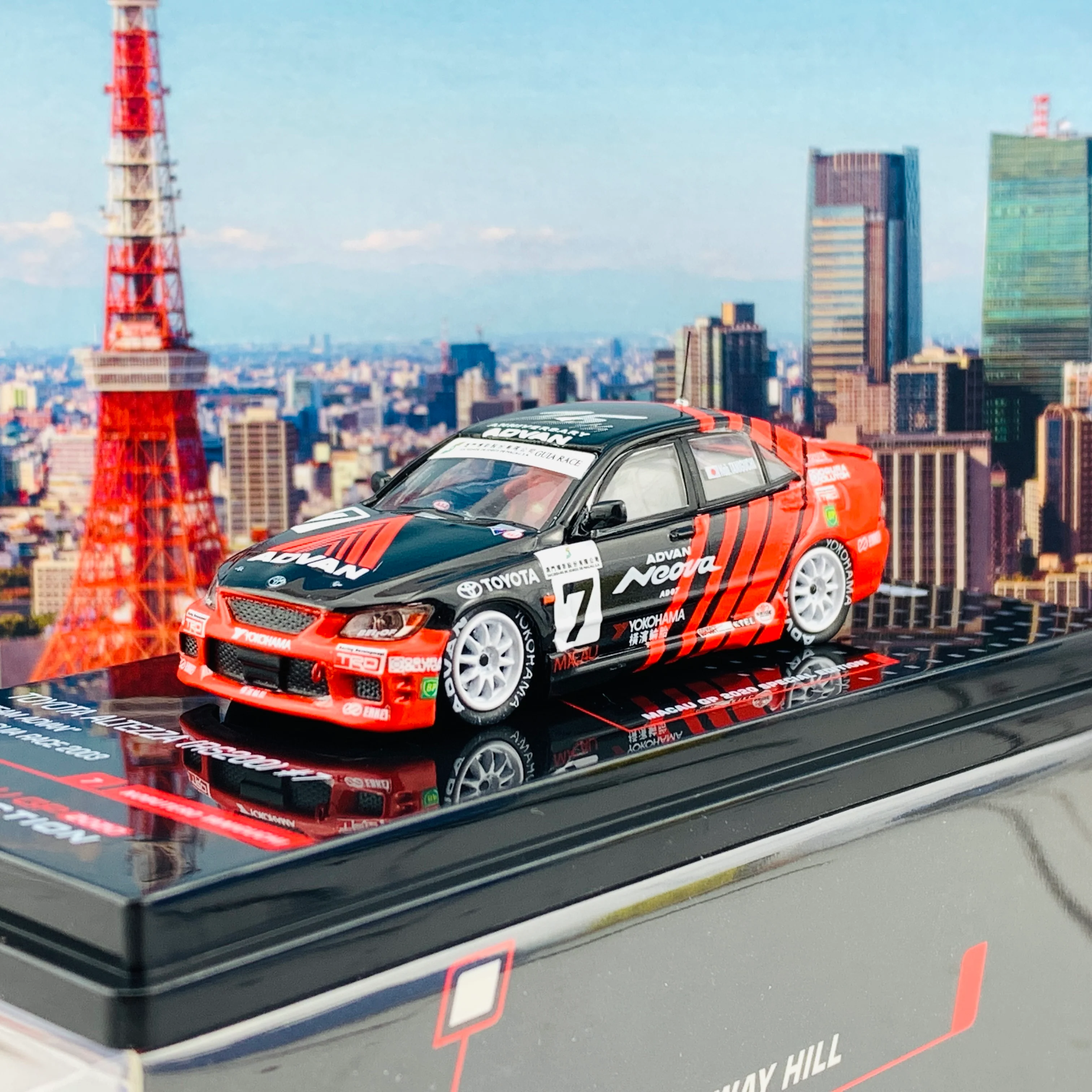 INNO64 MACAU GP 2020 COLLECTION TOYOTA ALTEZZA RS200 #7 "Team ADVAN"  Macau Guia Race 2003  Nobutero Taniguchi IN64-RS200-MGP20AD - Image 2