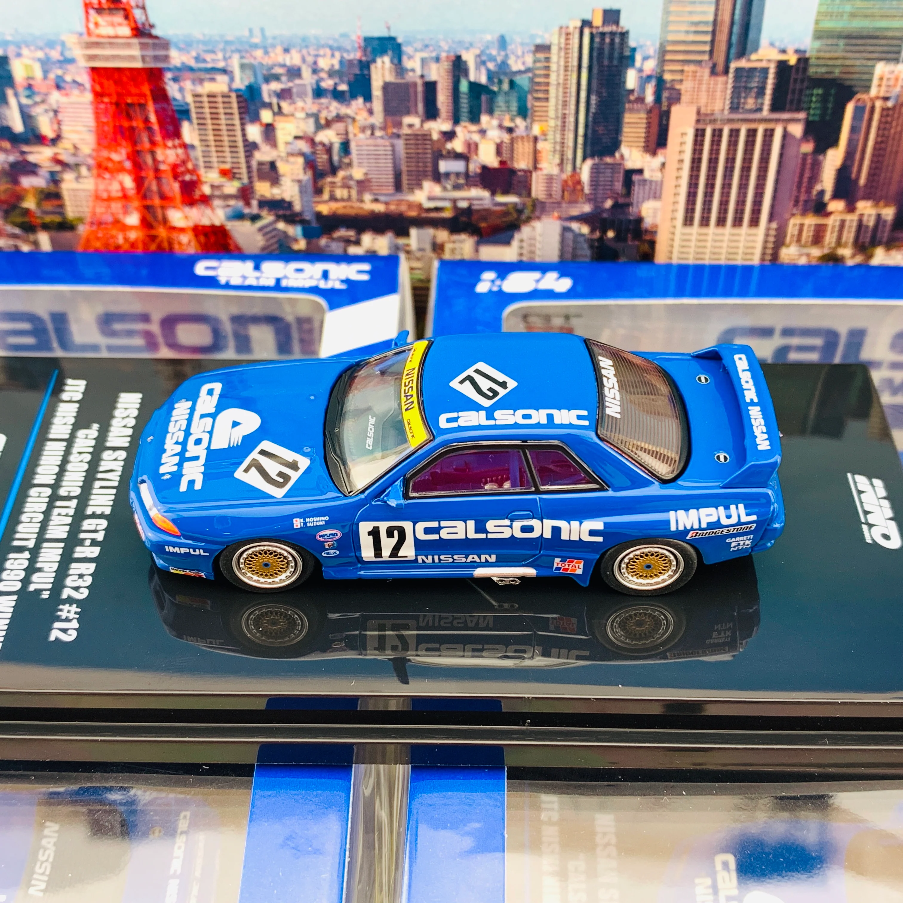 INNO64 NISSAN SKYLINE GTR R32 #12 CALSONIC JTC 1990 IN64-R32-CA12 - Image 5