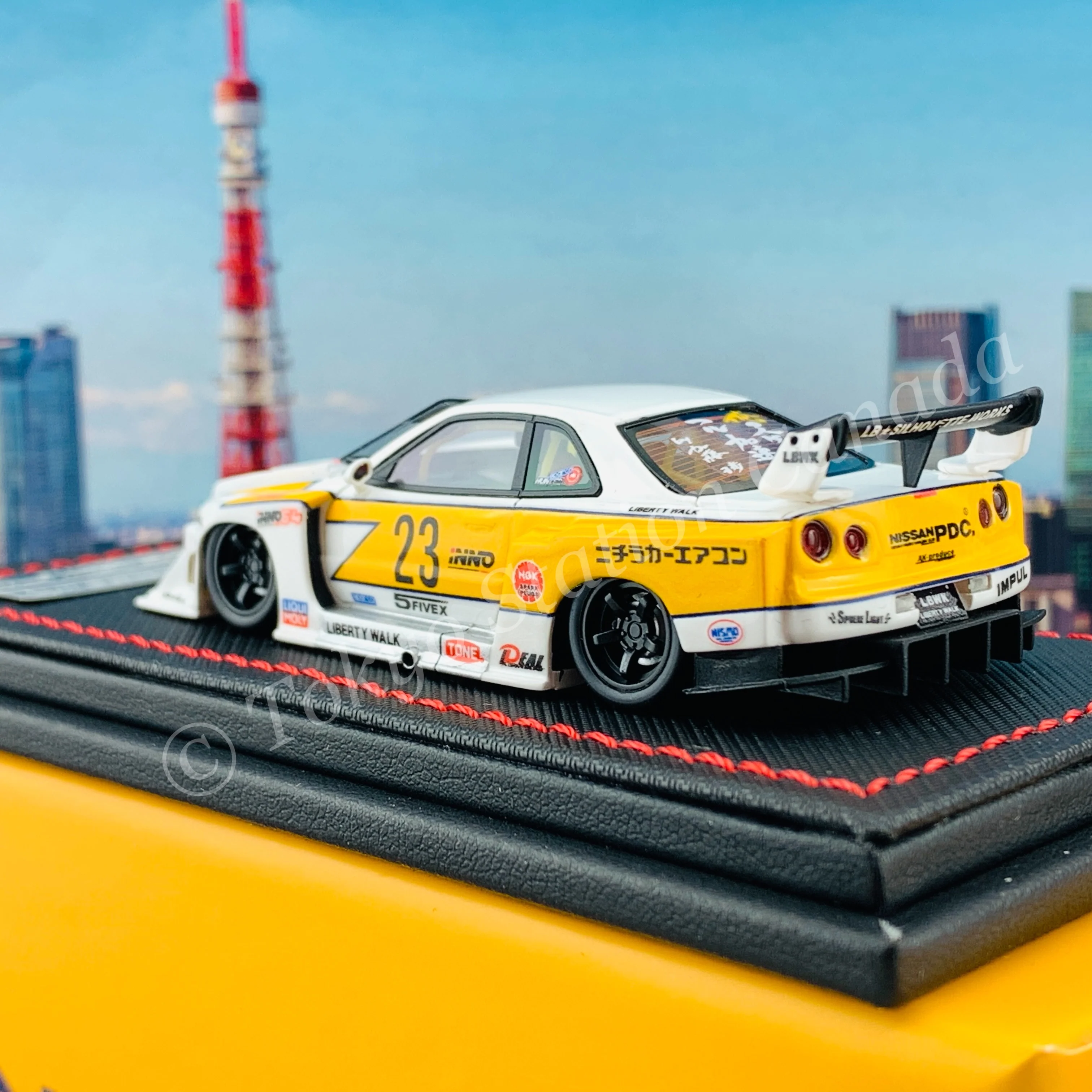 INNO64-R 1/64 RESIN NISSAN SKYLINE "LBWK" (ER34) SUPER SILHOUETTE  RETRO LIVERY IN64R-R34-LBSS - Image 5