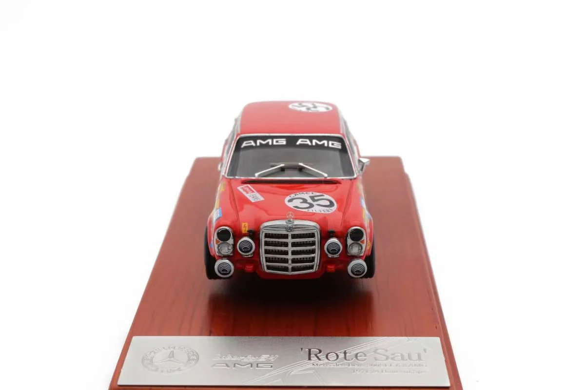 PREORDER Liberty64 1/64 300 SEL 6.8 AMG W109 Delux Version with Wooden Base (Approx. release in JULY 2023 and subject to the manufacturer's final decision) - Image 2