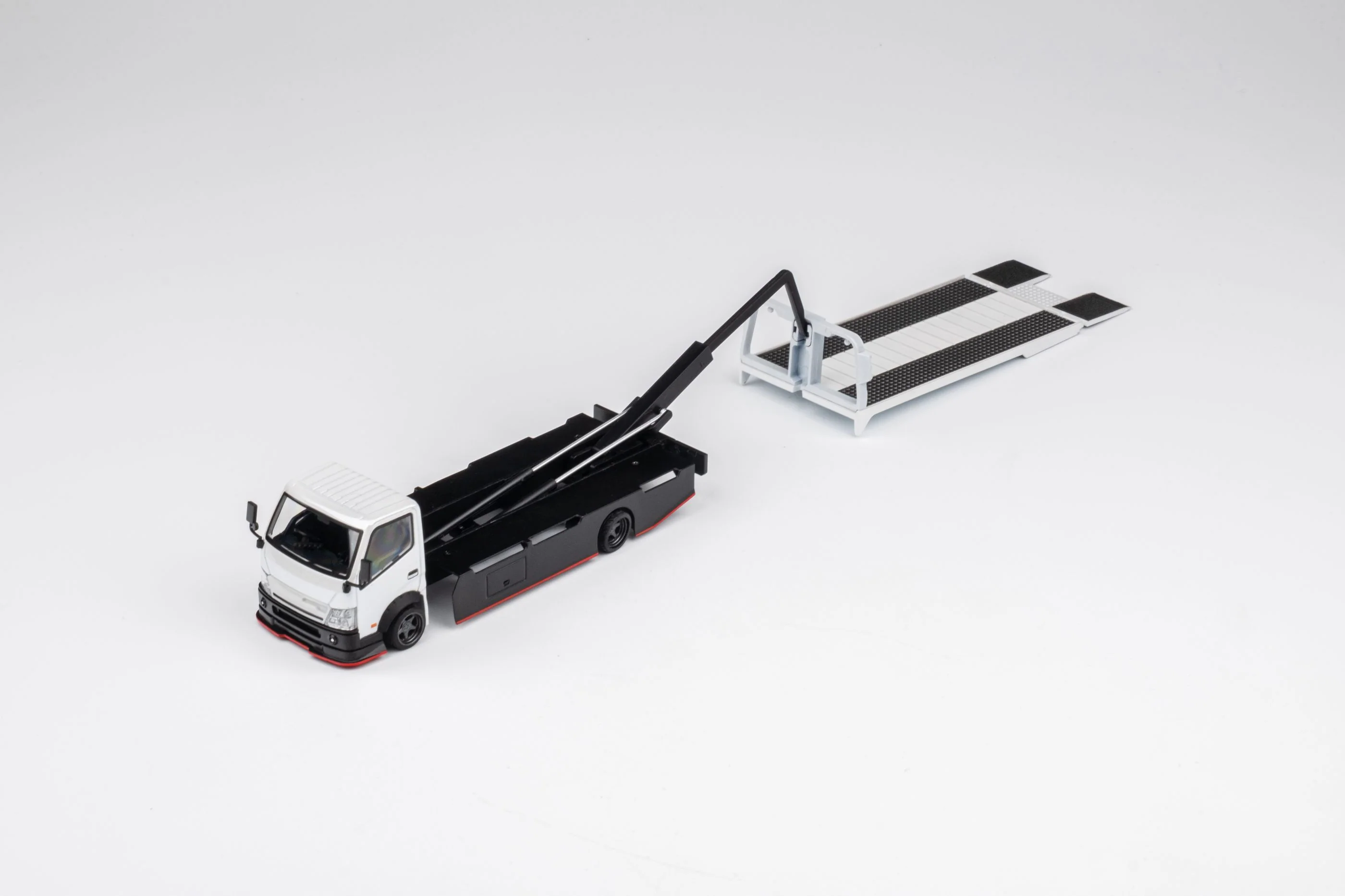 Micro Turbo 1/64 Custom Flatbed - Metallic White - Image 4