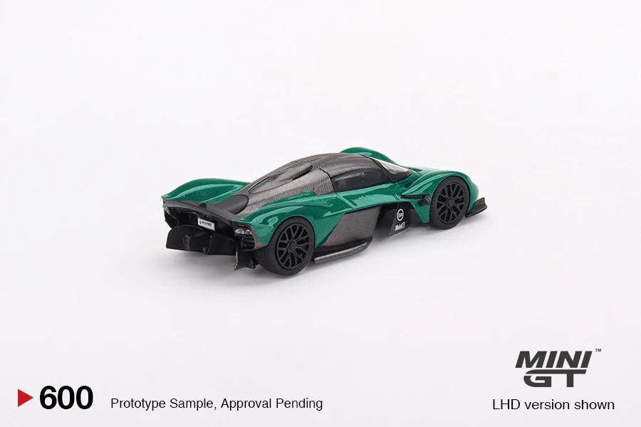 MINI GT 1/64 Aston Martin Valkyrie Aston Martin Racing Green LHD MGT00600-L - Image 3