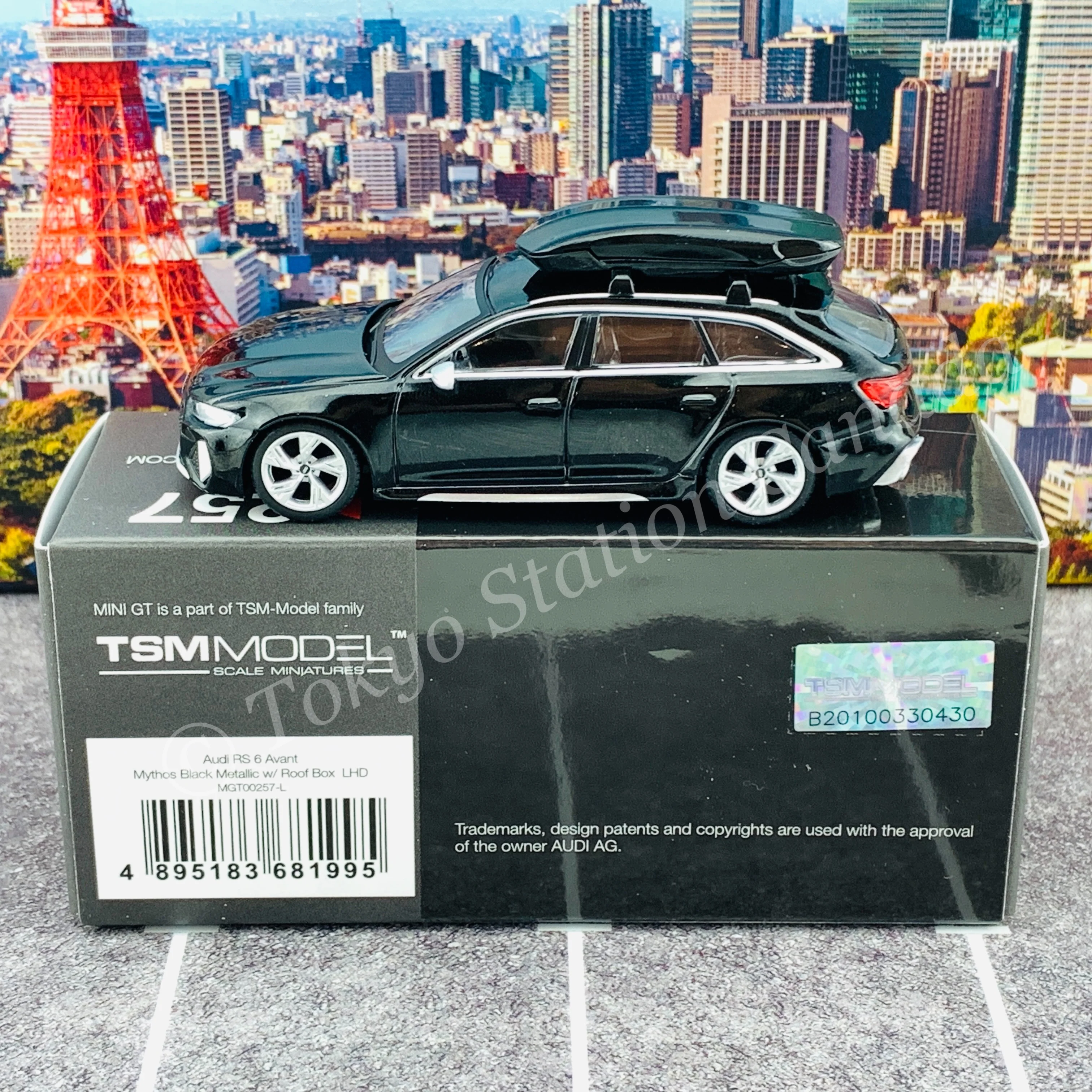 MINI GT 1/64 Audi RS 6 Avant Mythos Black Metallic w/ Roof Box LHD MGT00257-L - Image 3