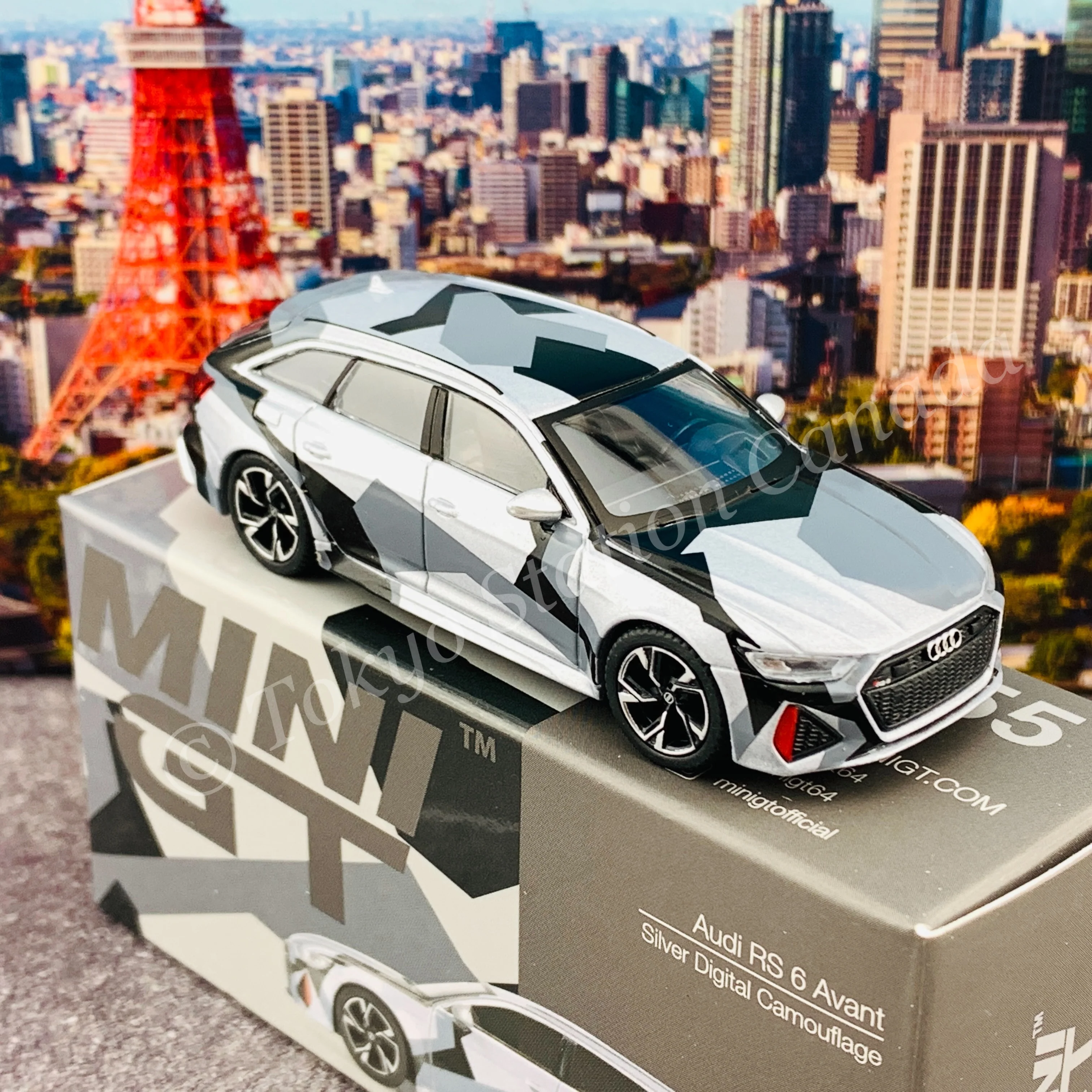 MINI GT 1/64 Audi RS 6 Avant  Silver Digital Camouflage CLDC Edition LHD MGT00255-L - Image 5