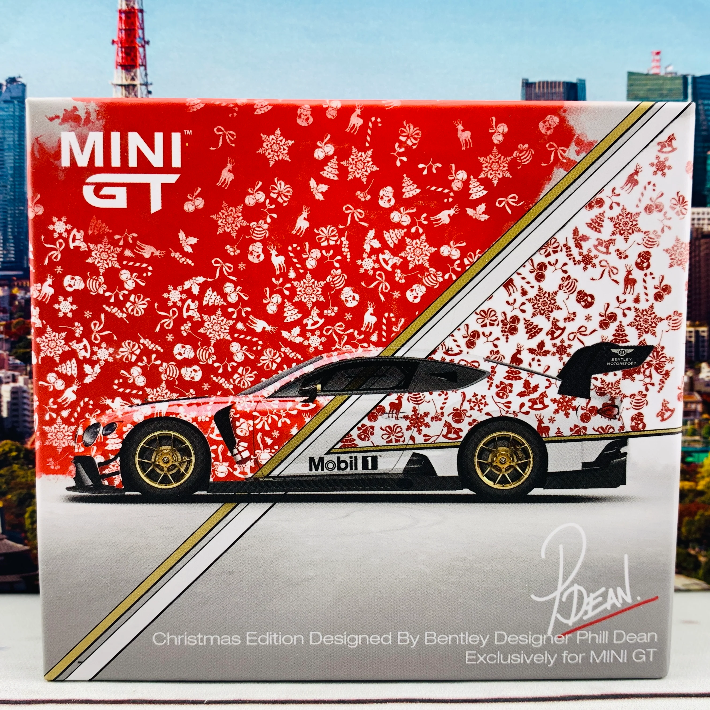 MINI GT 1/64 Bentley Continental GT3 Christmas Edition 2020 (RHD) MGT00188-R - Image 8
