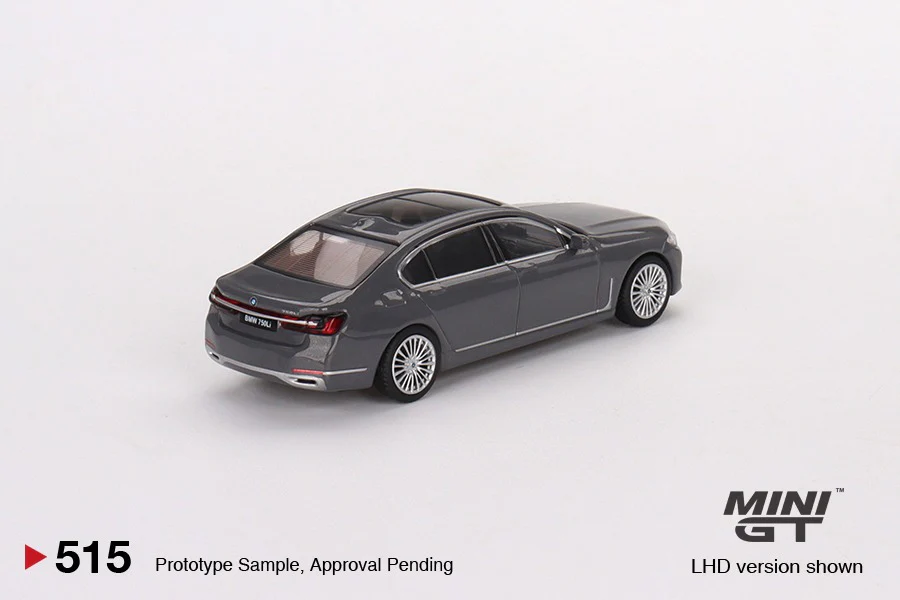 MINI GT 1/64 BMW 750Li xDrive Bernina Grey Amber Effect LHD MGT00515-L - Image 2